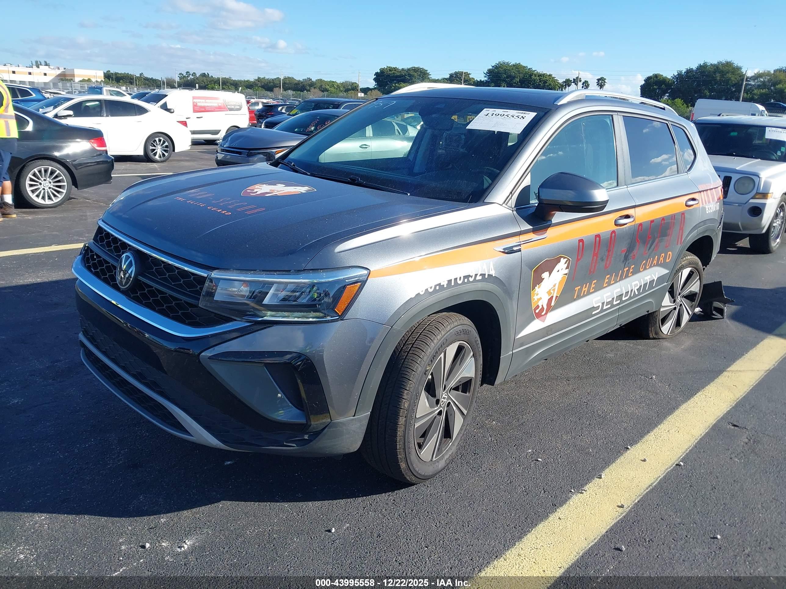 VOLKSWAGEN TAOS image 2