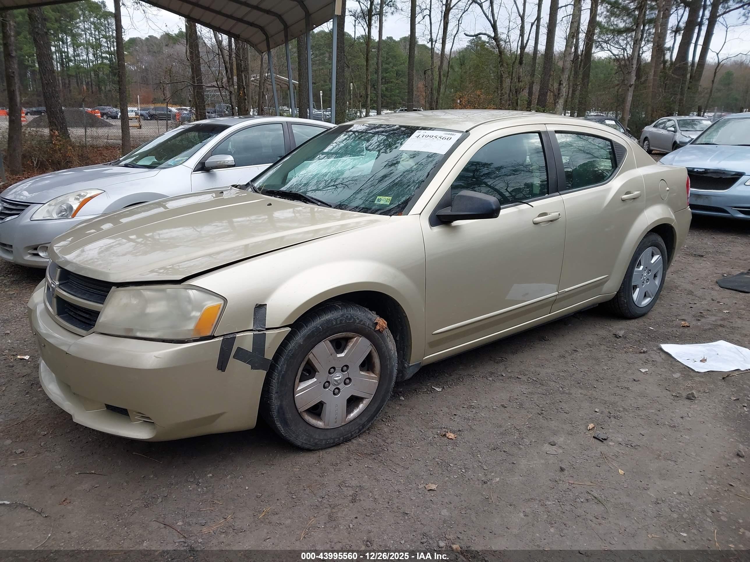 DODGE AVENGER image 2