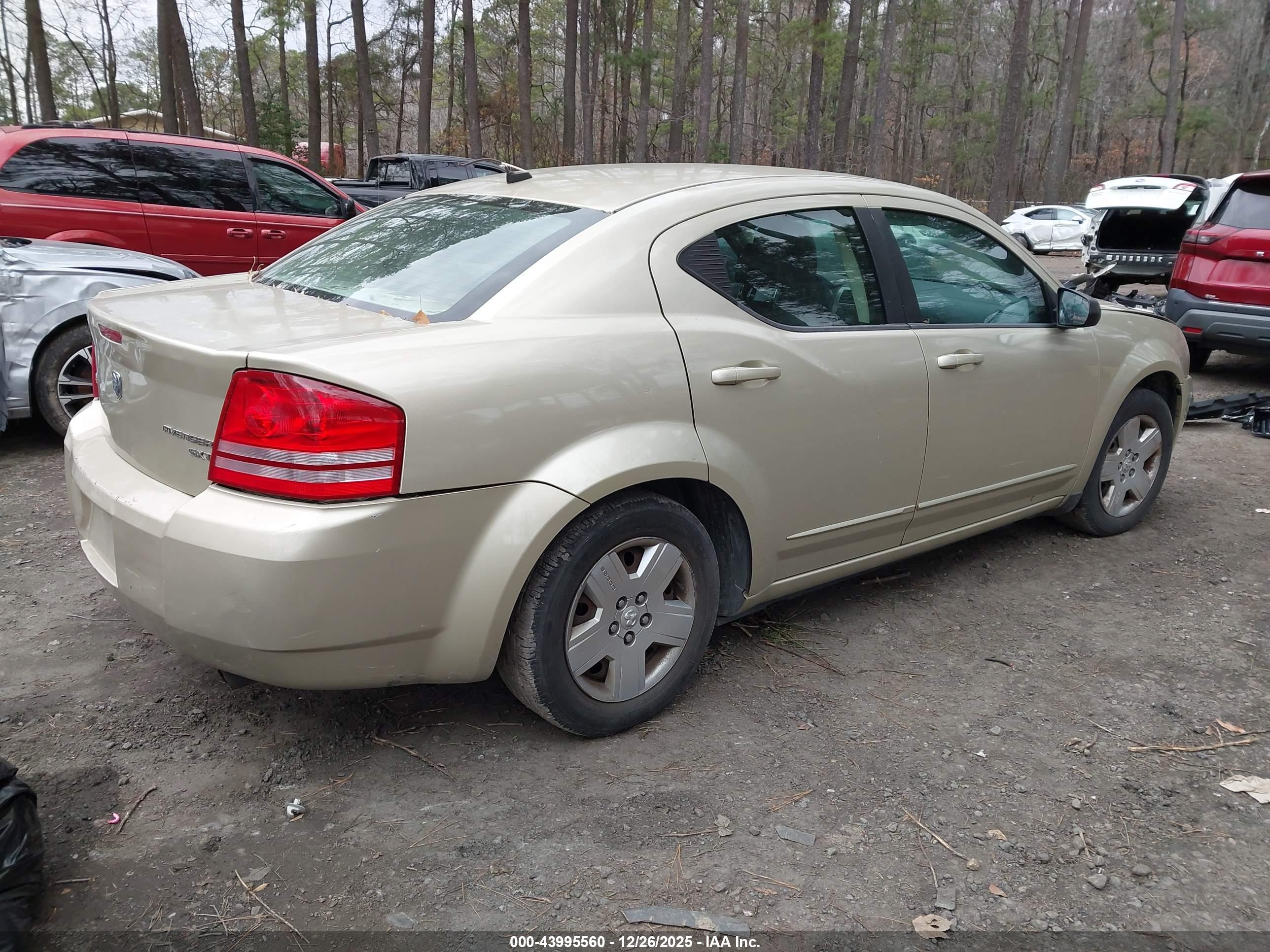 DODGE AVENGER image 4