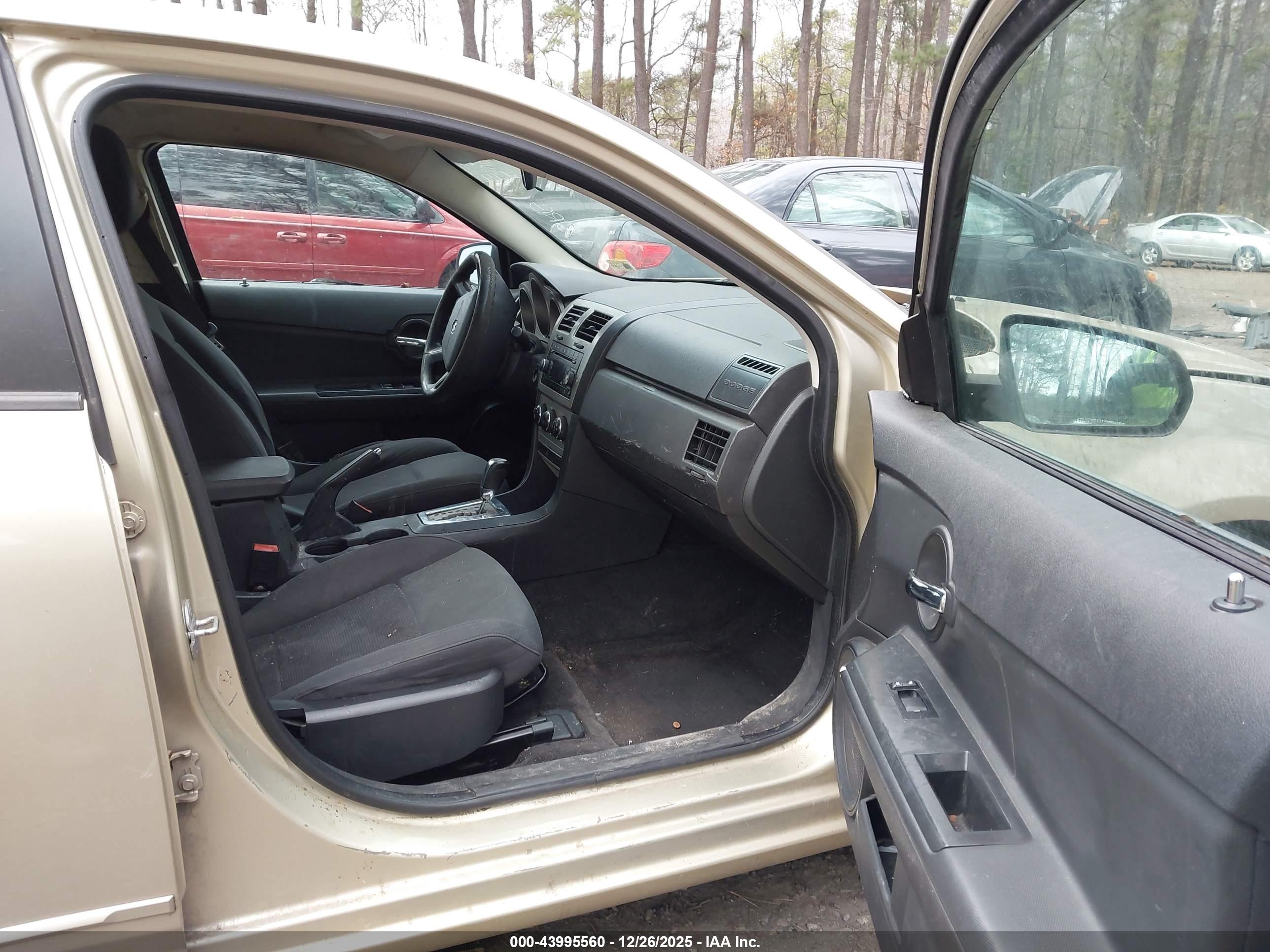 DODGE AVENGER image 5