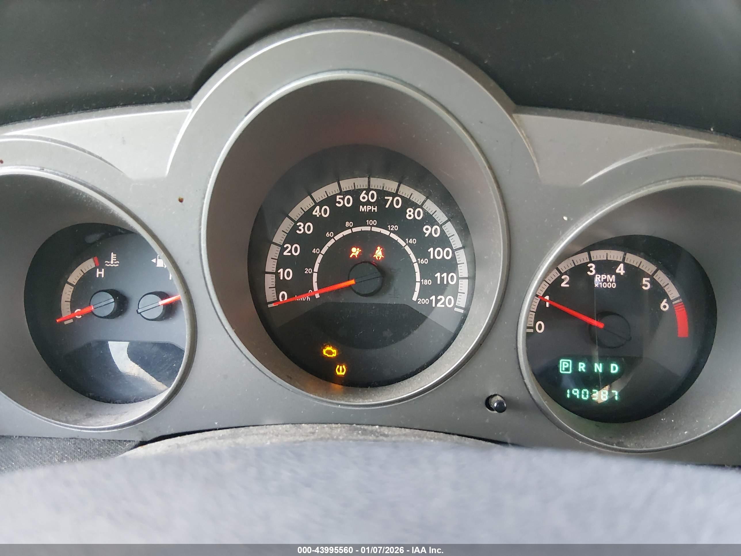 DODGE AVENGER image 7