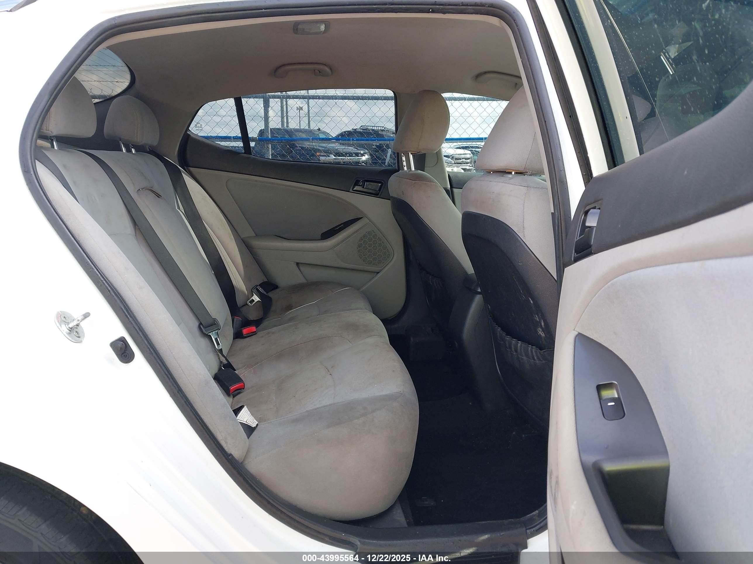 KIA OPTIMA image 8