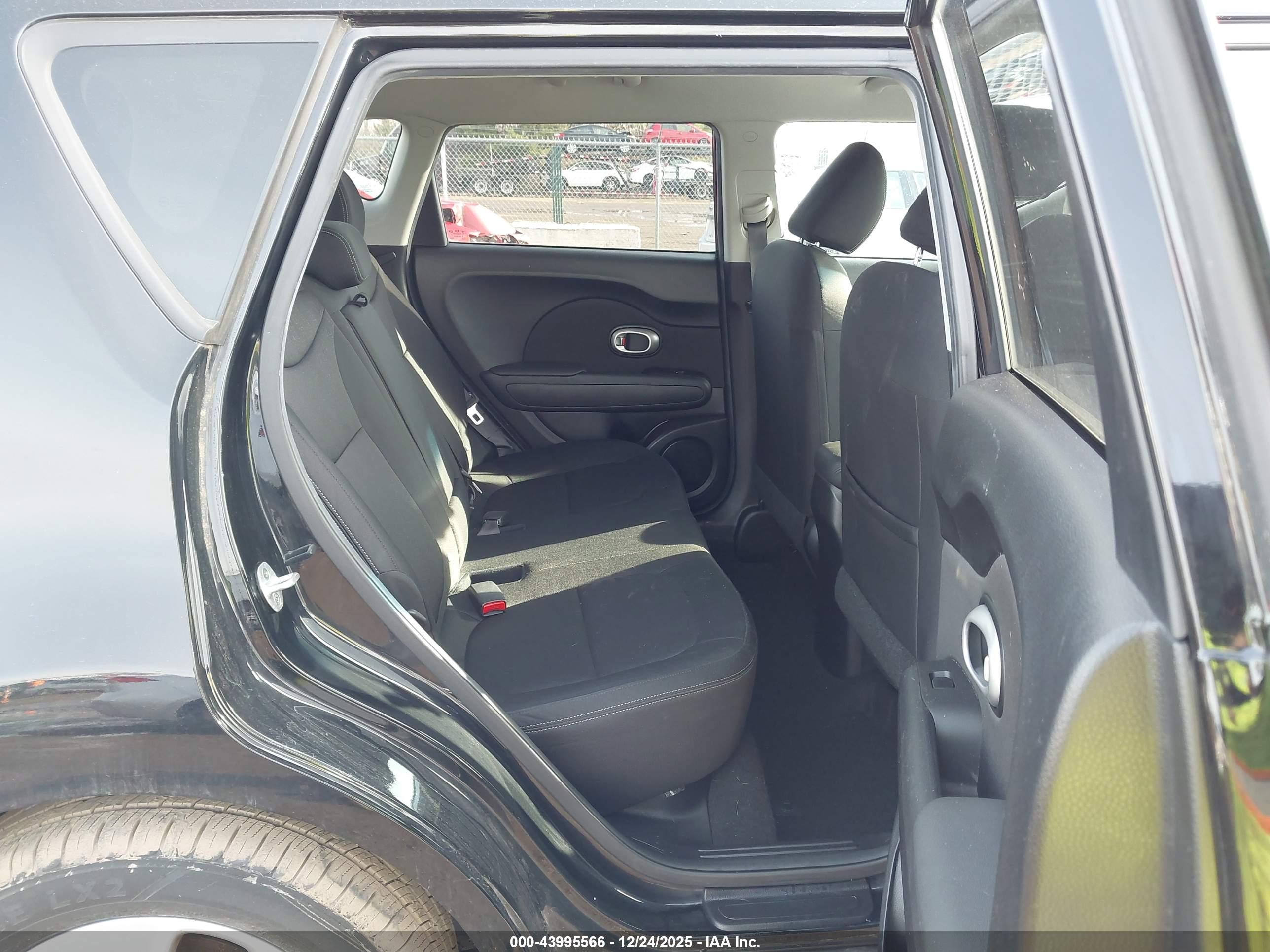KIA SOUL image 8