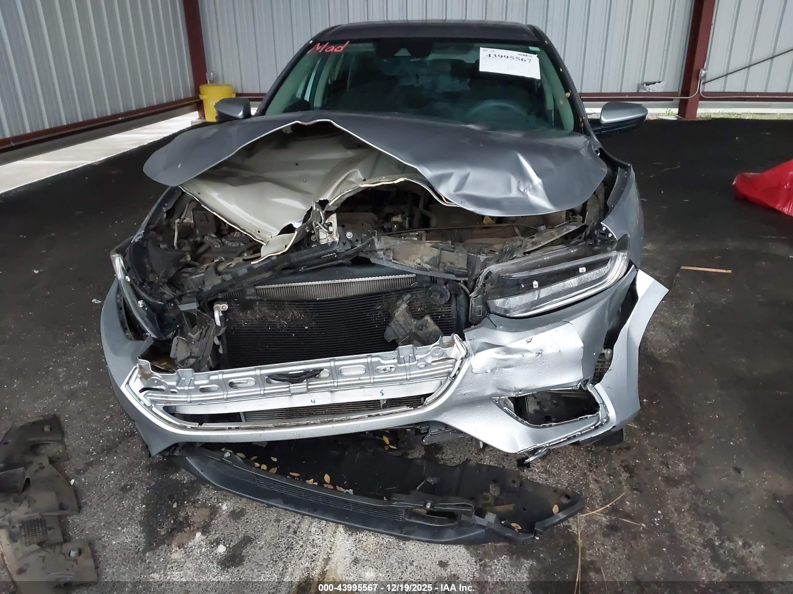 HONDA INSIGHT image 6