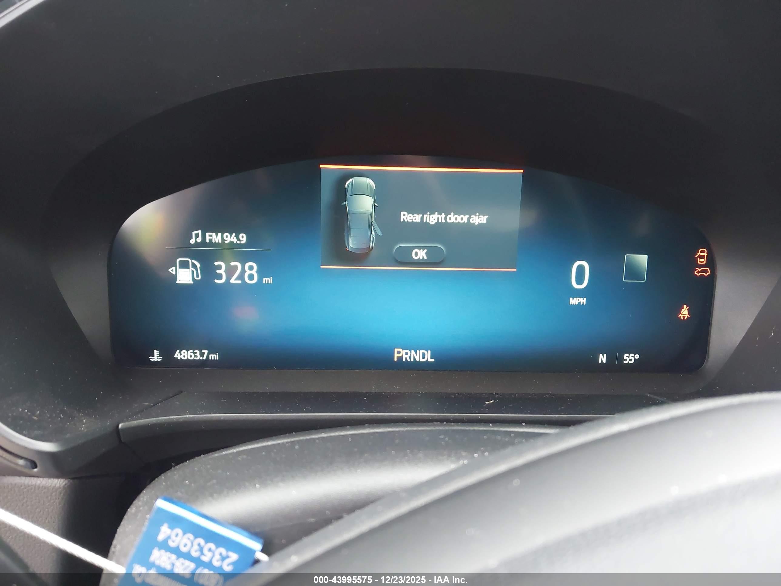 FORD ESCAPE image 7