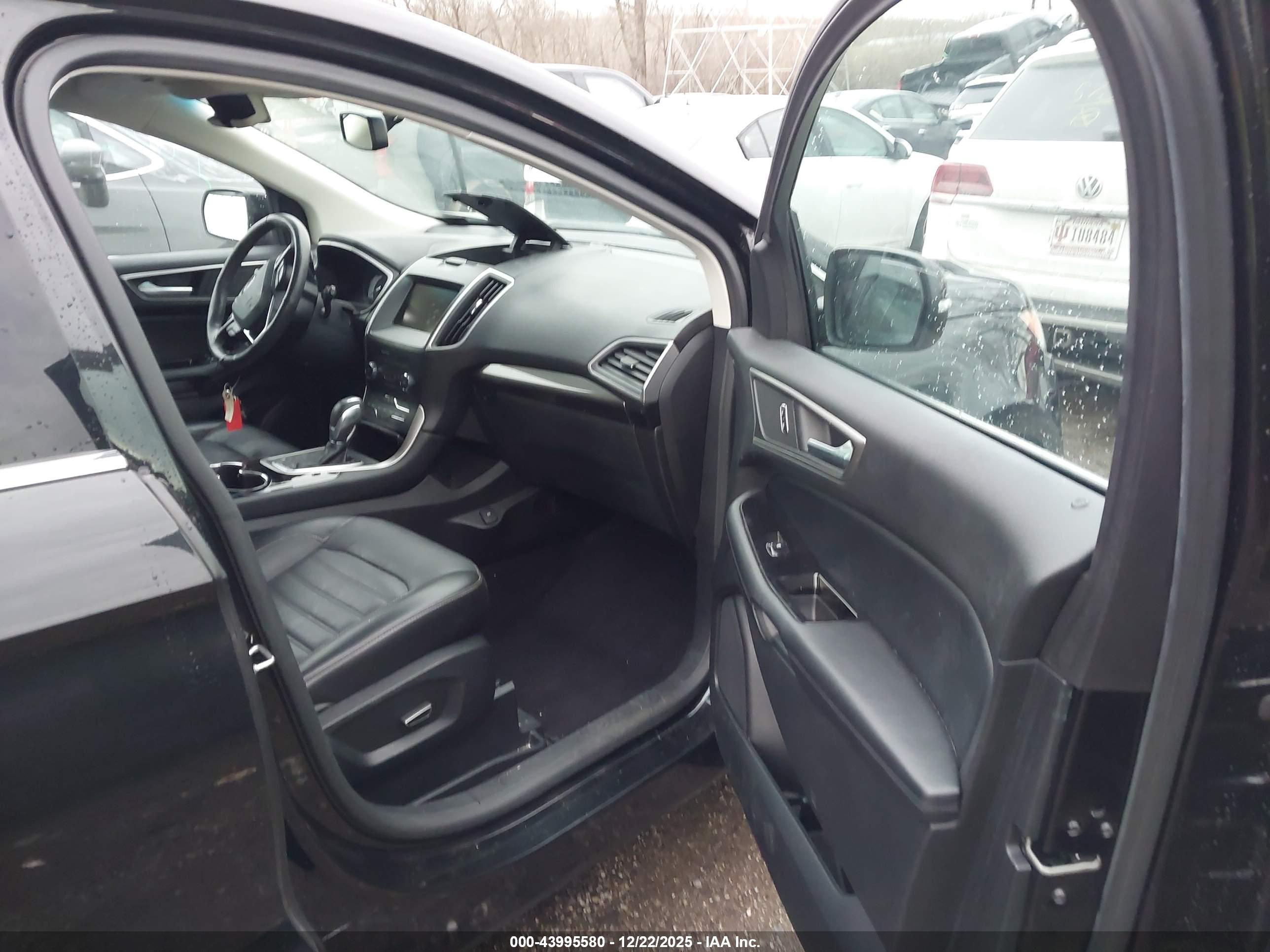 FORD EDGE image 5