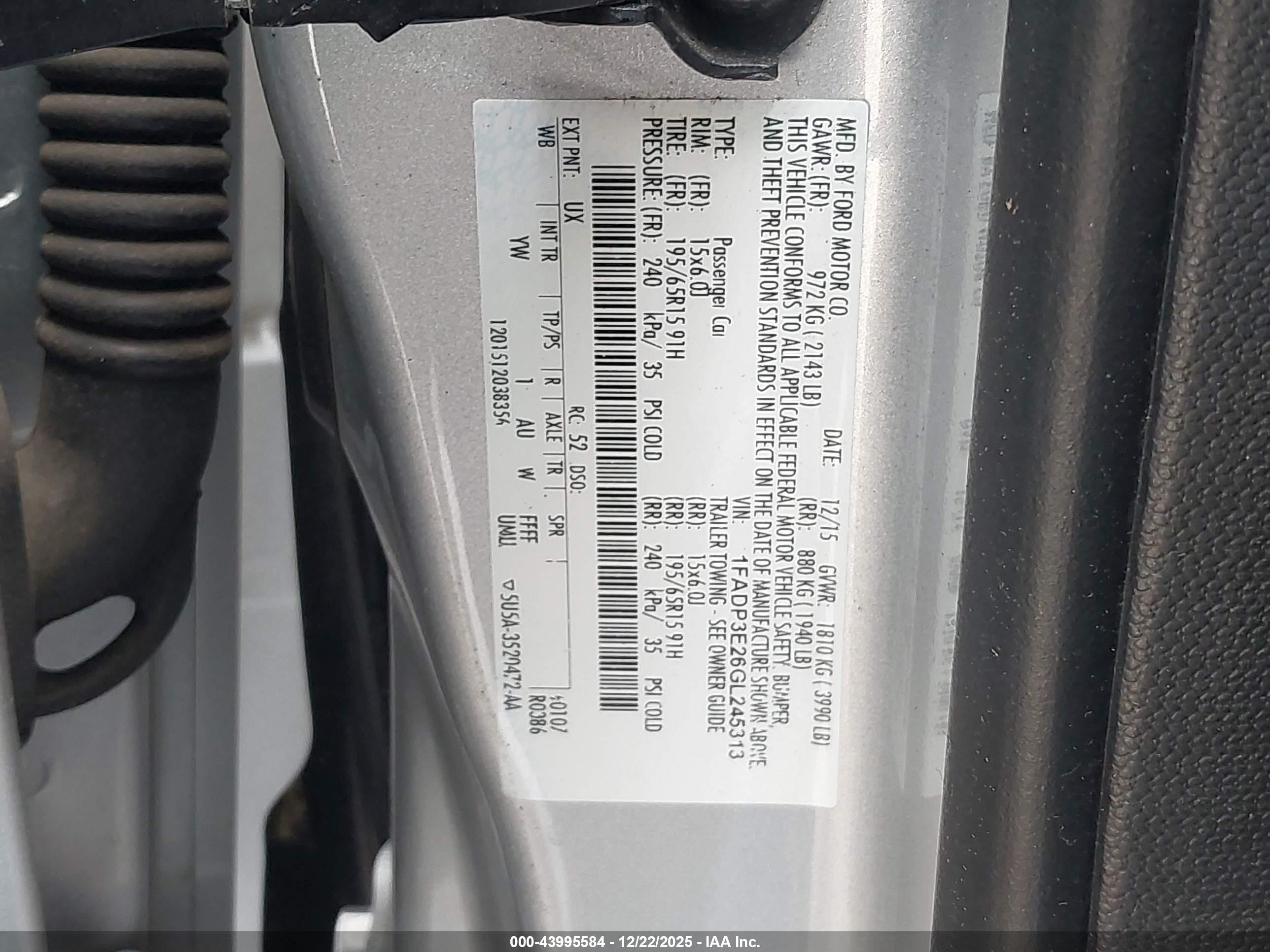 FORD FOCUS image 9