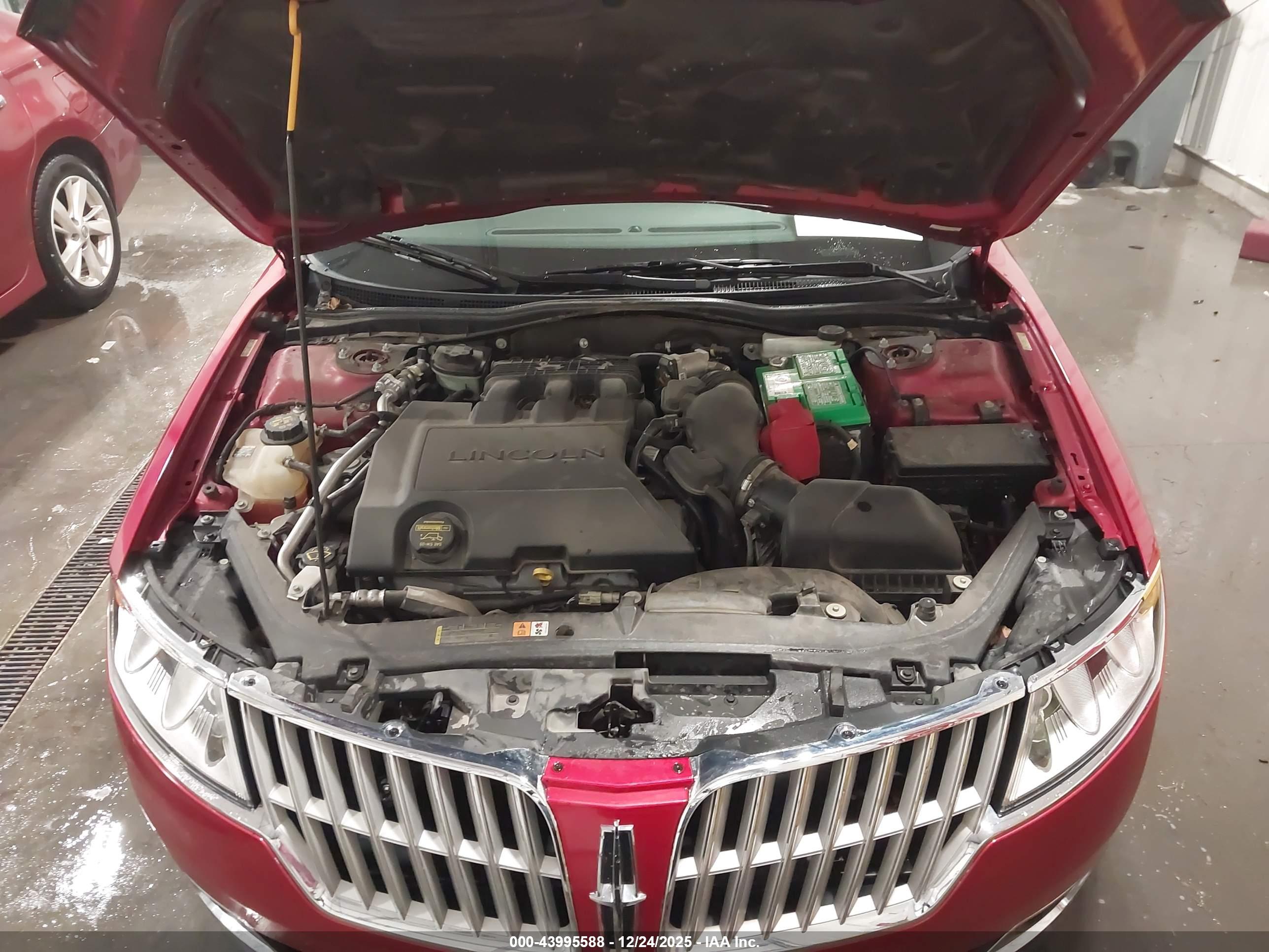 LINCOLN MKZ image 10