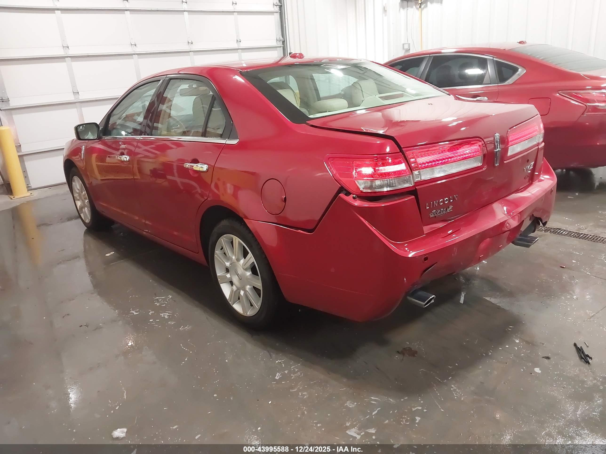 LINCOLN MKZ image 3