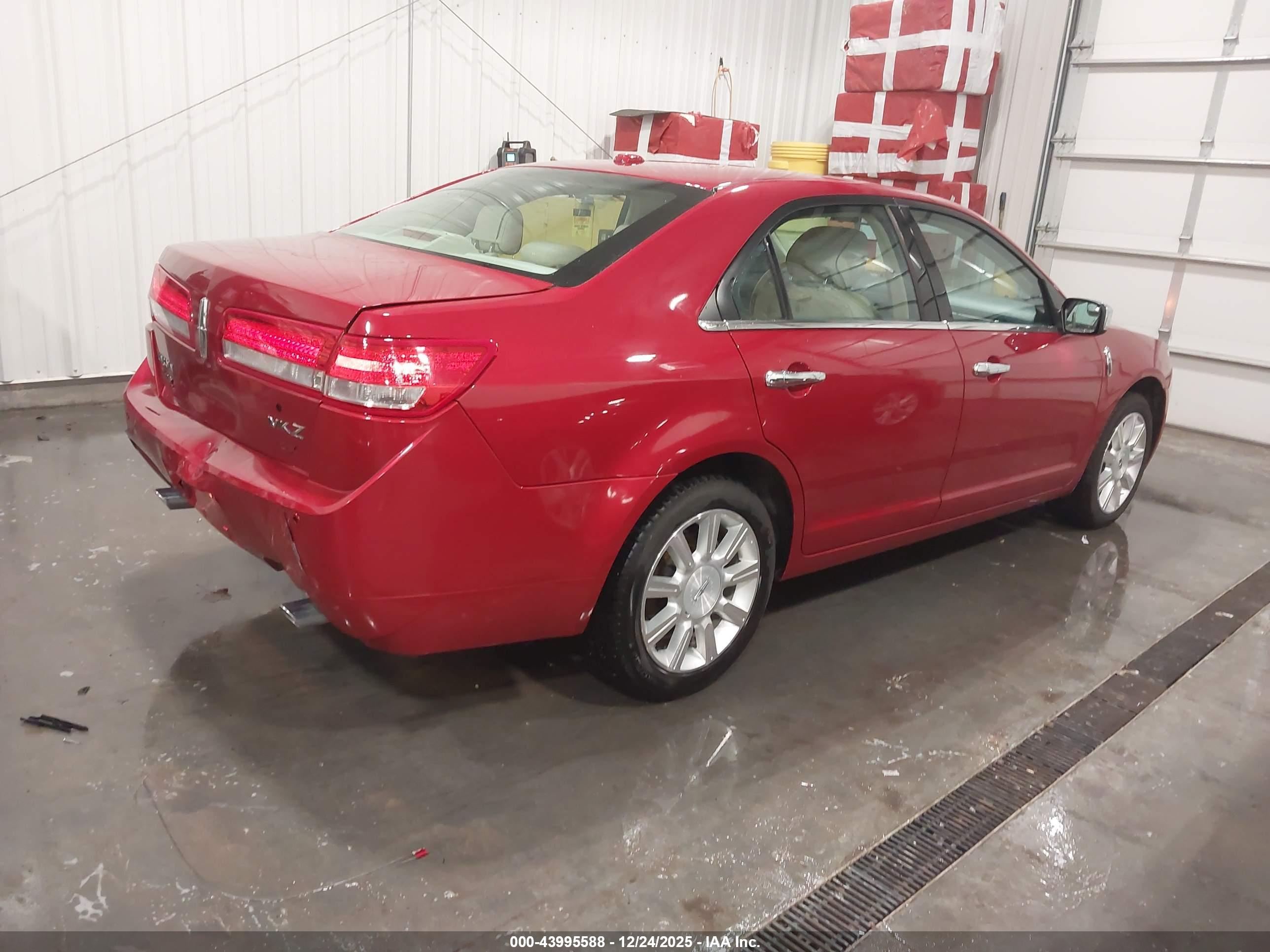 LINCOLN MKZ image 4