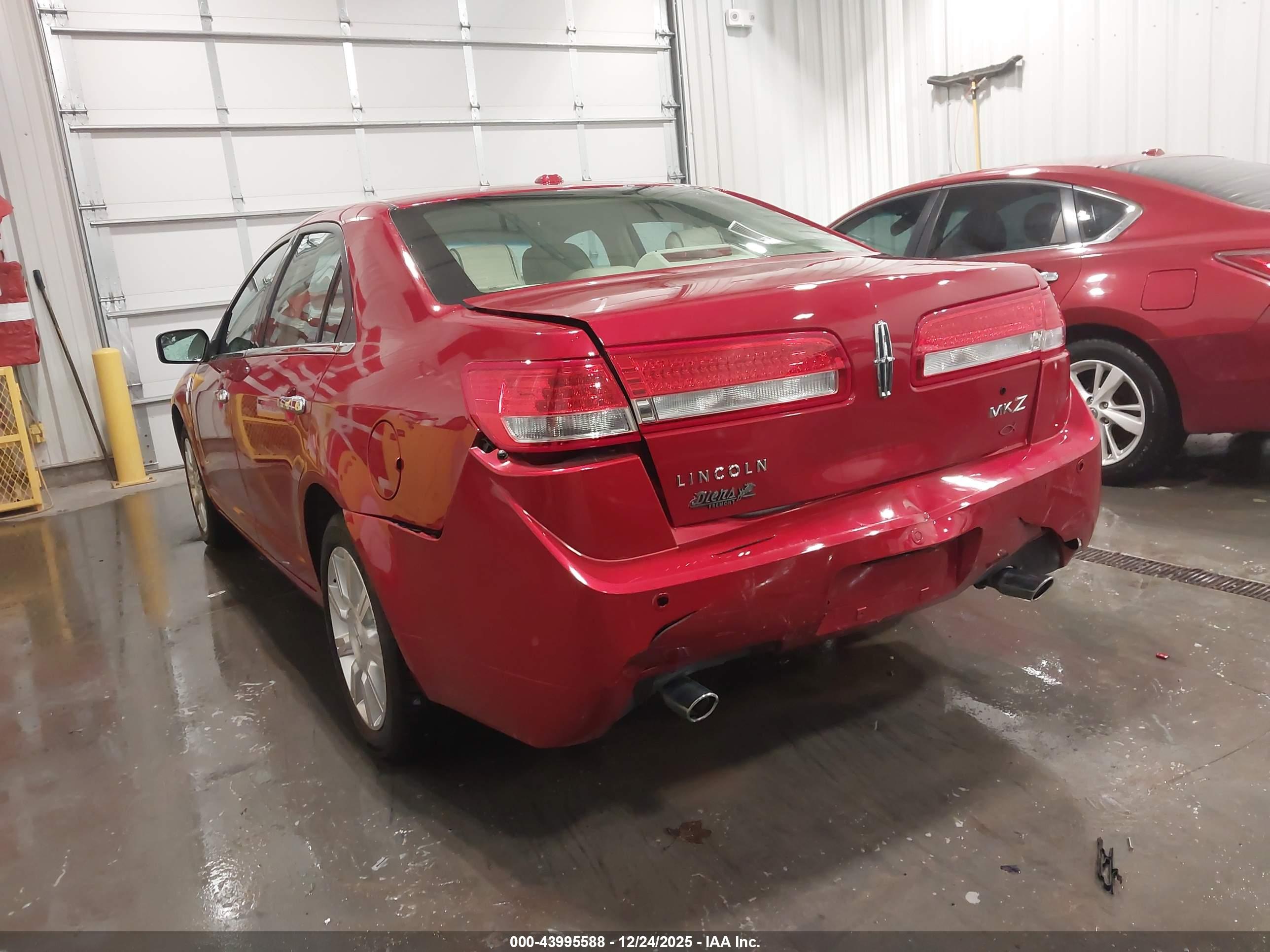 LINCOLN MKZ image 6