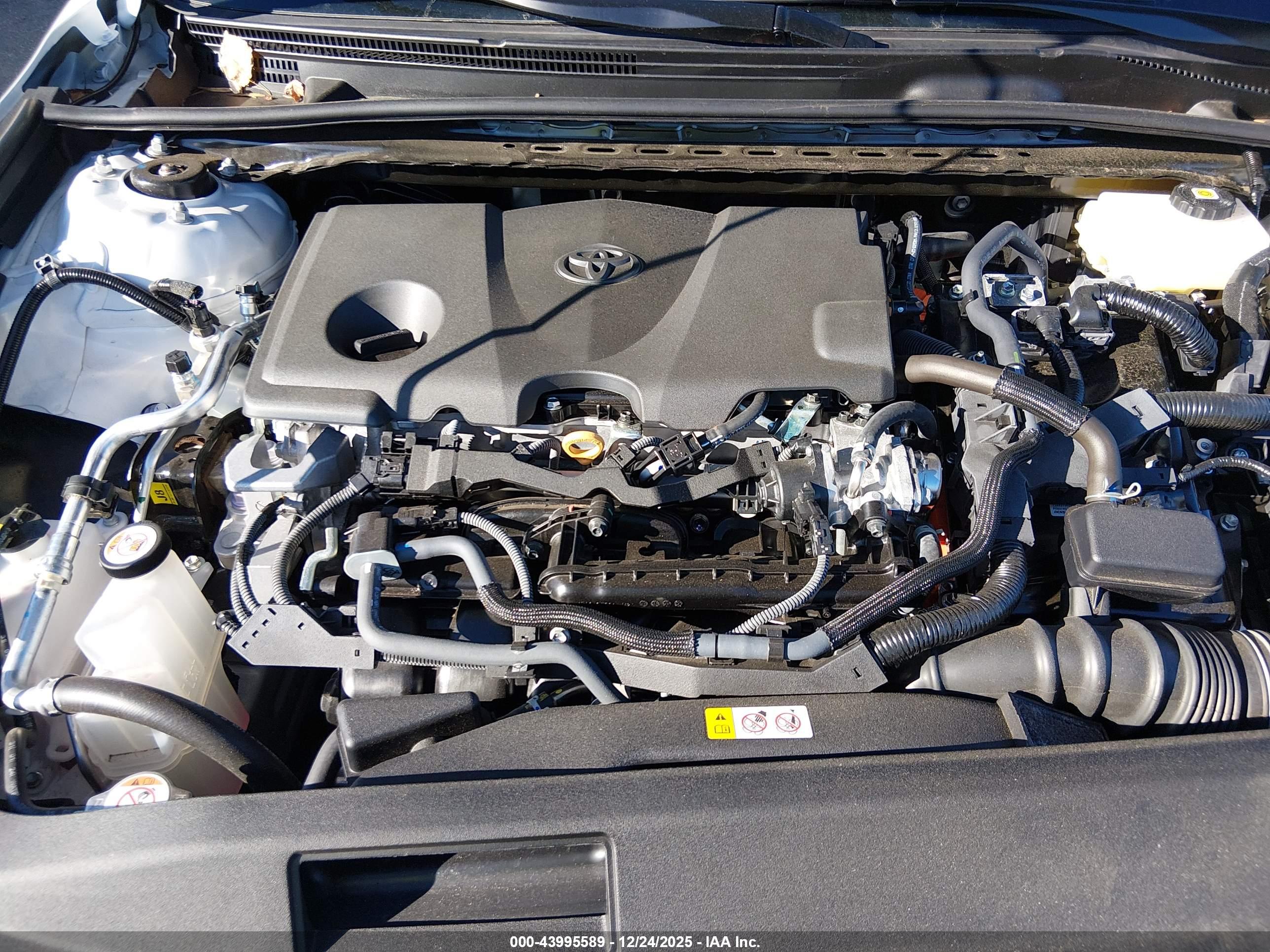 TOYOTA CAMRY image 10