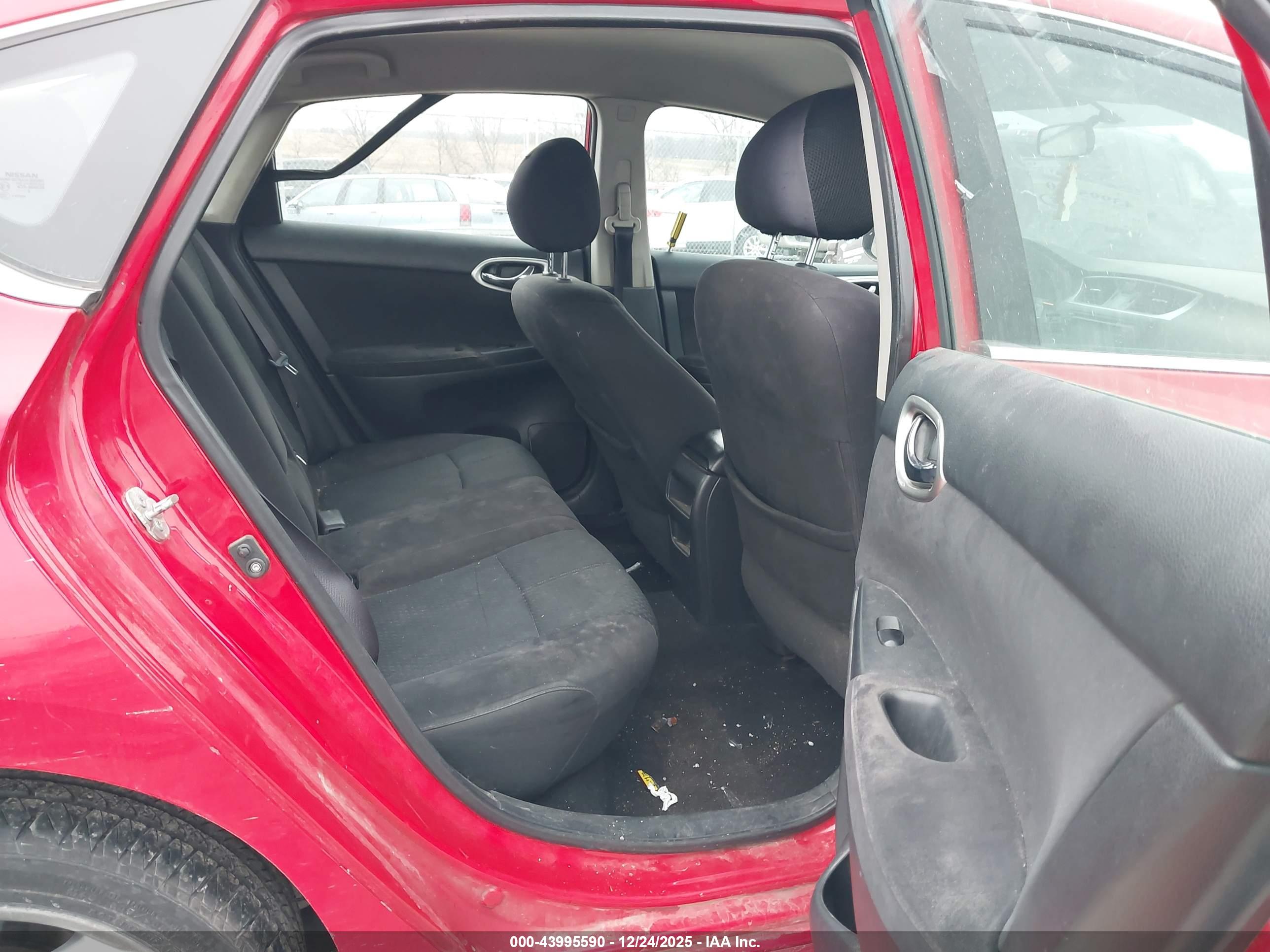NISSAN SENTRA image 8