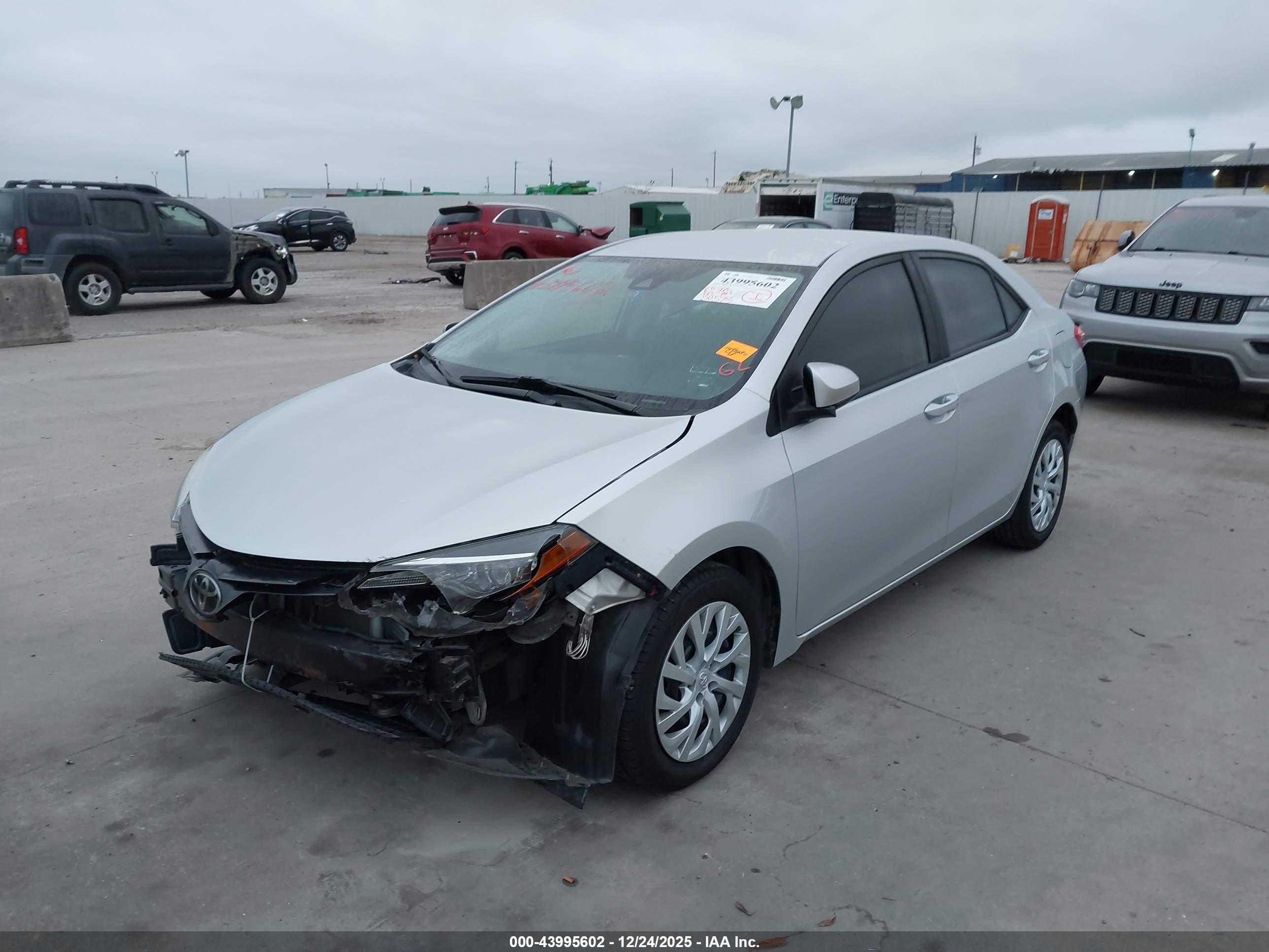 TOYOTA COROLLA image 2