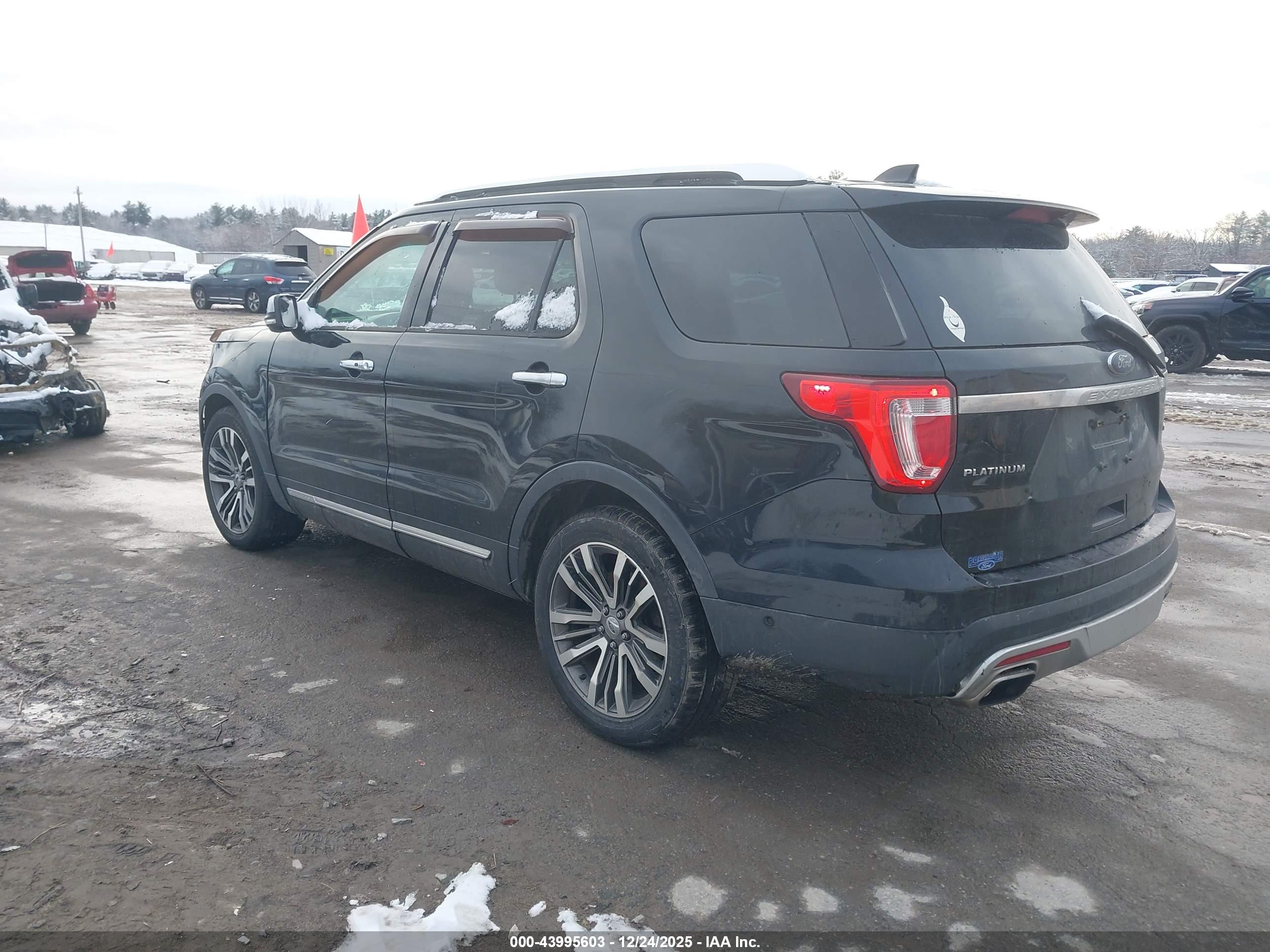 FORD EXPLORER image 3