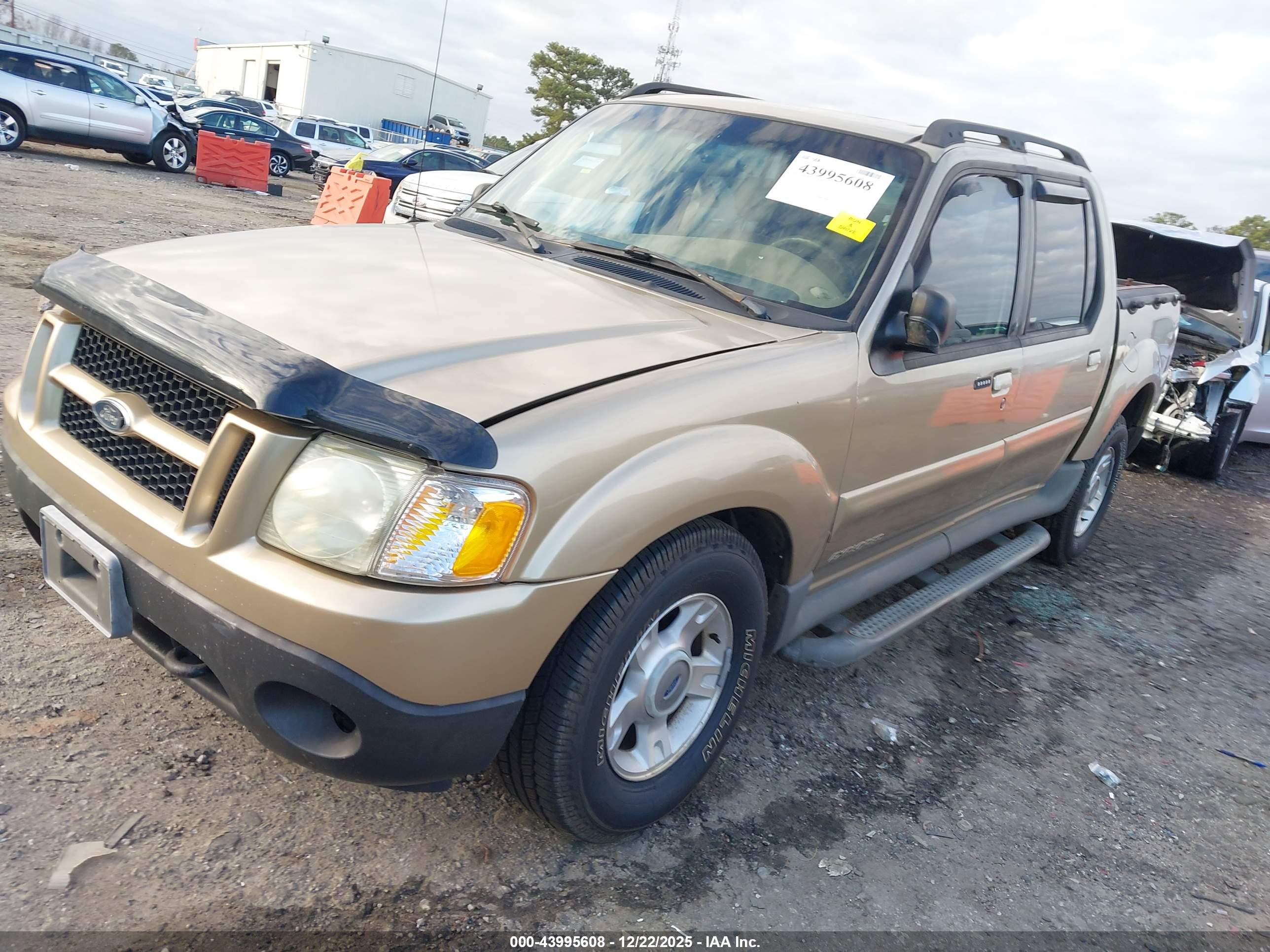 FORD EXPLORER image 2