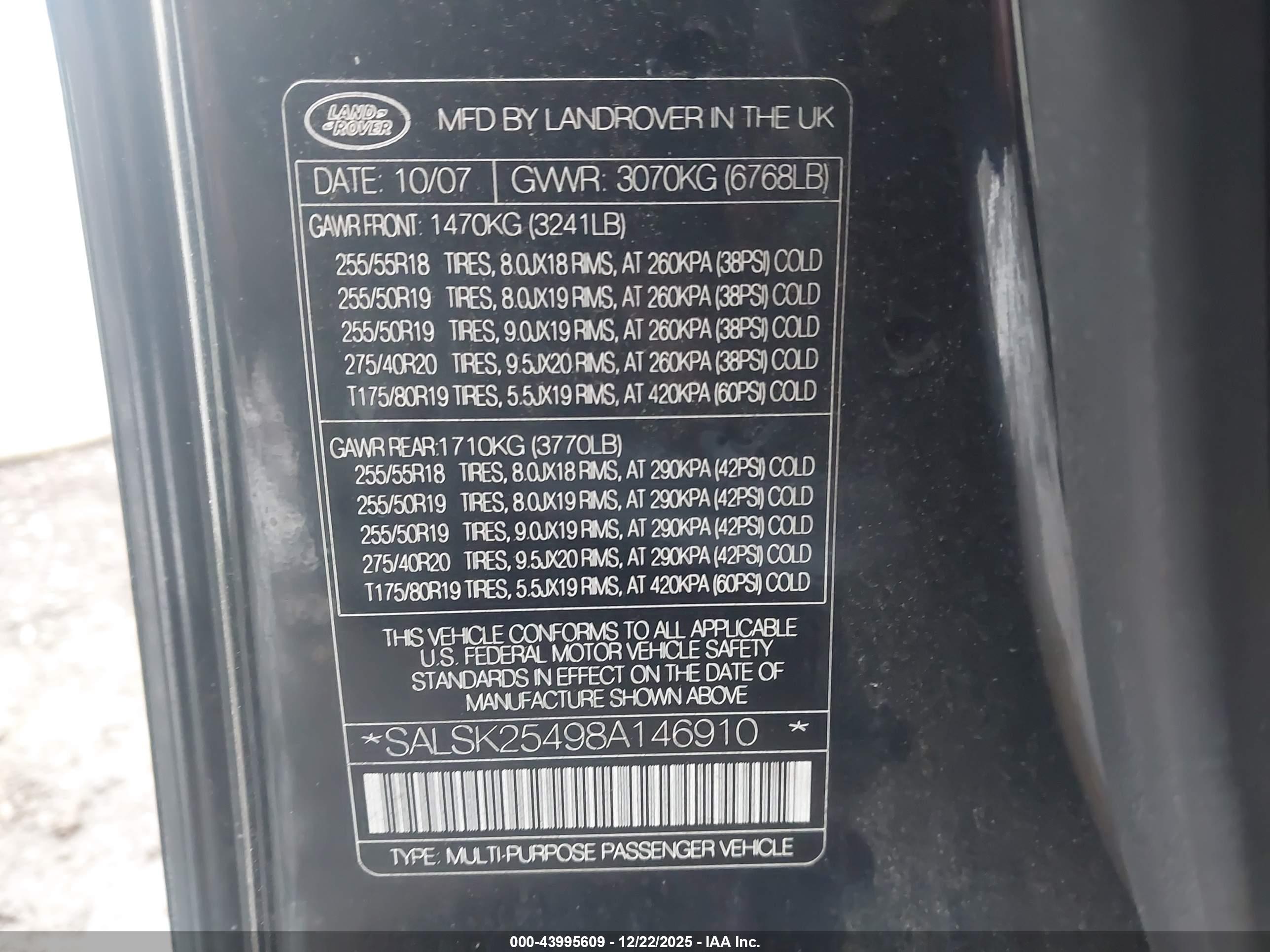 LAND ROVER image 9