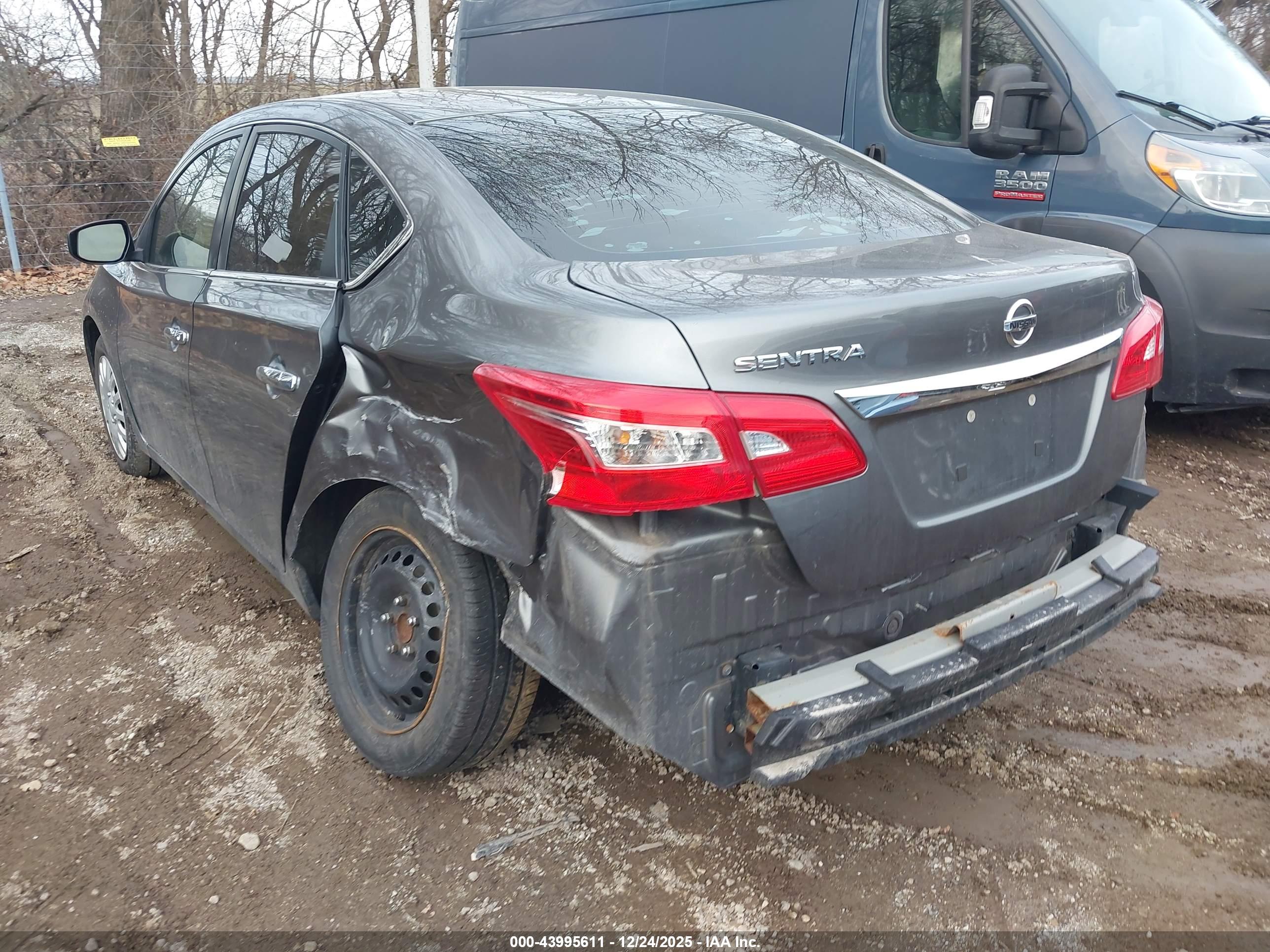 NISSAN SENTRA image 6