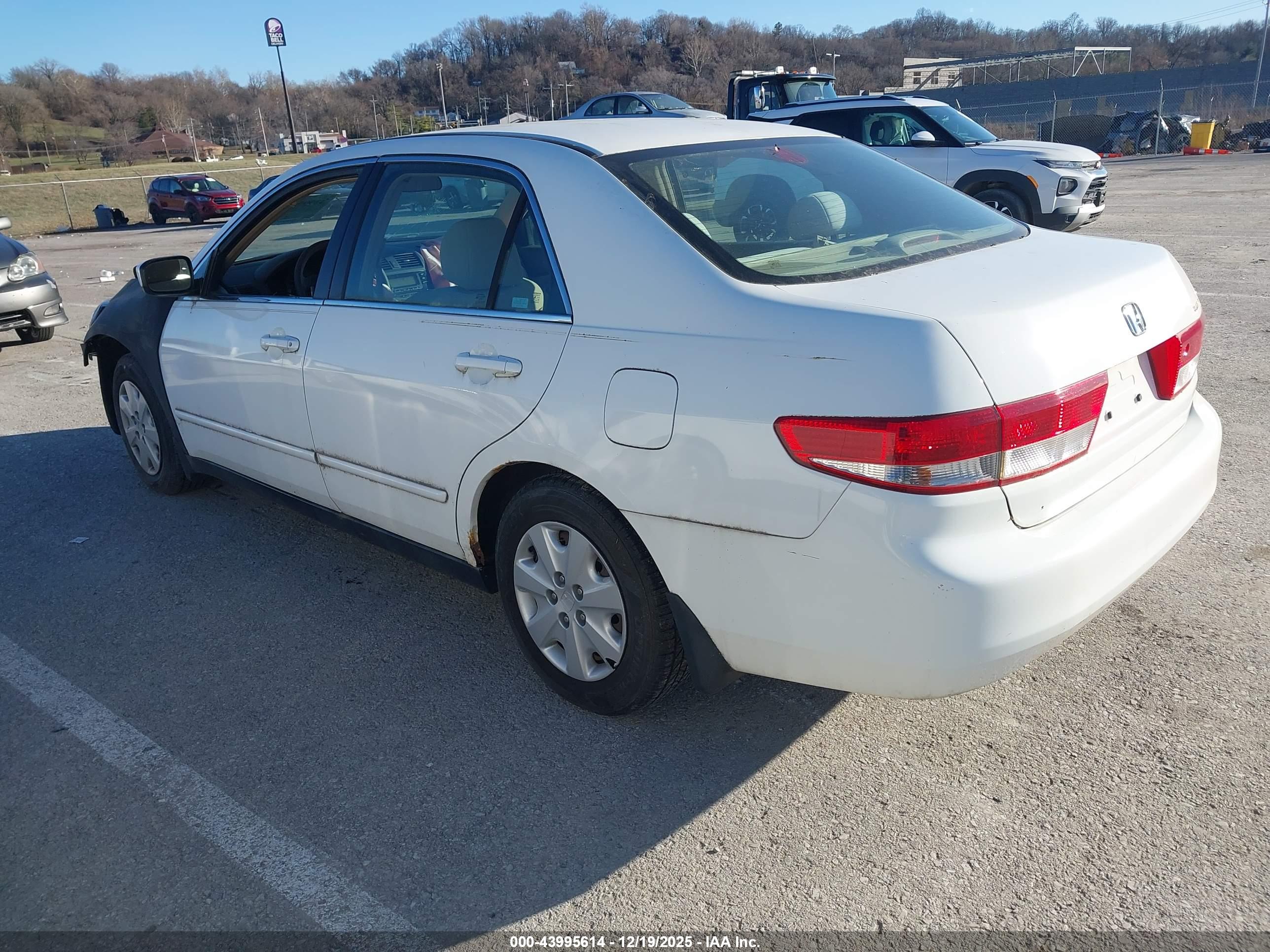 HONDA ACCORD image 3