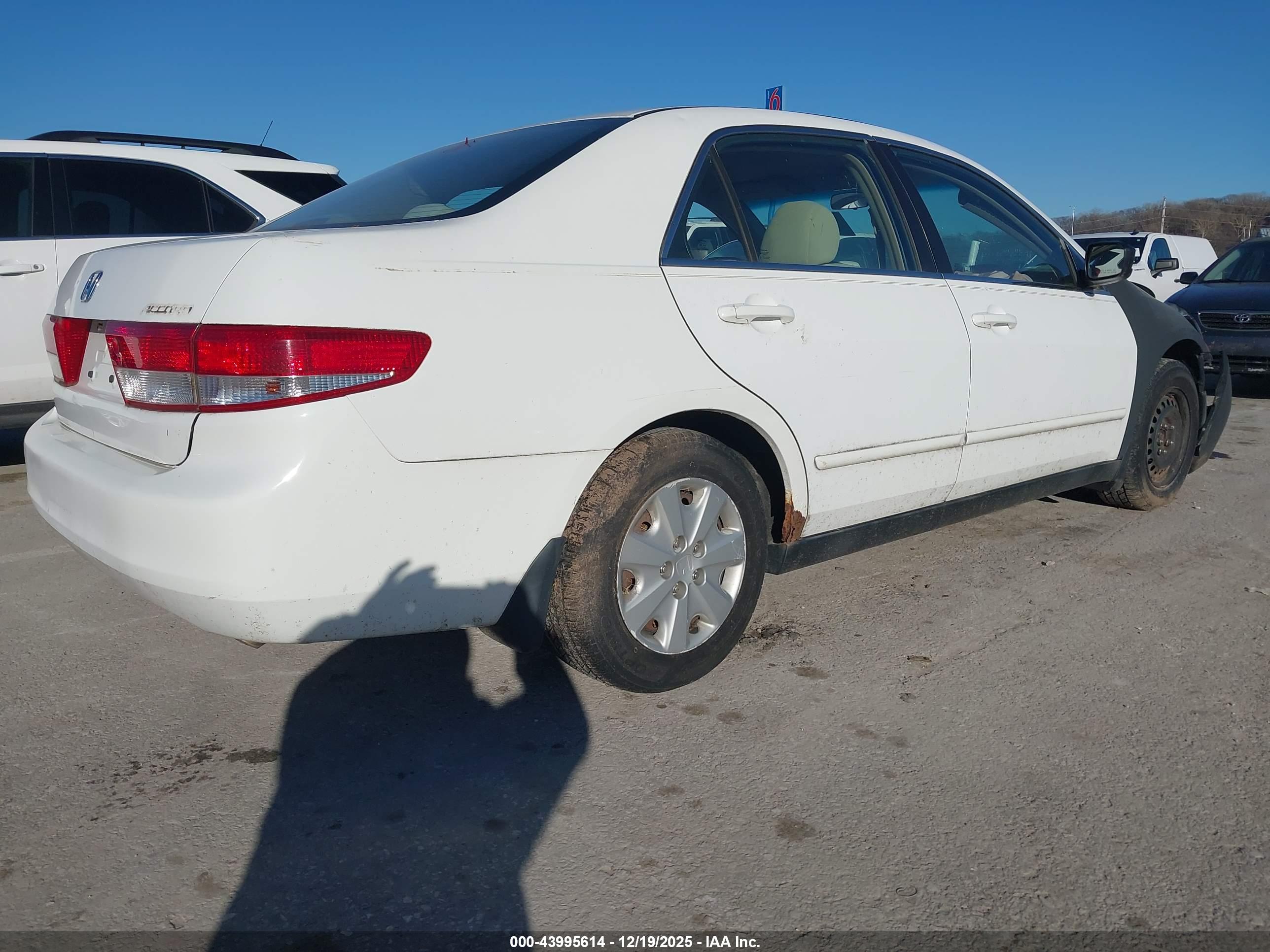 HONDA ACCORD image 4