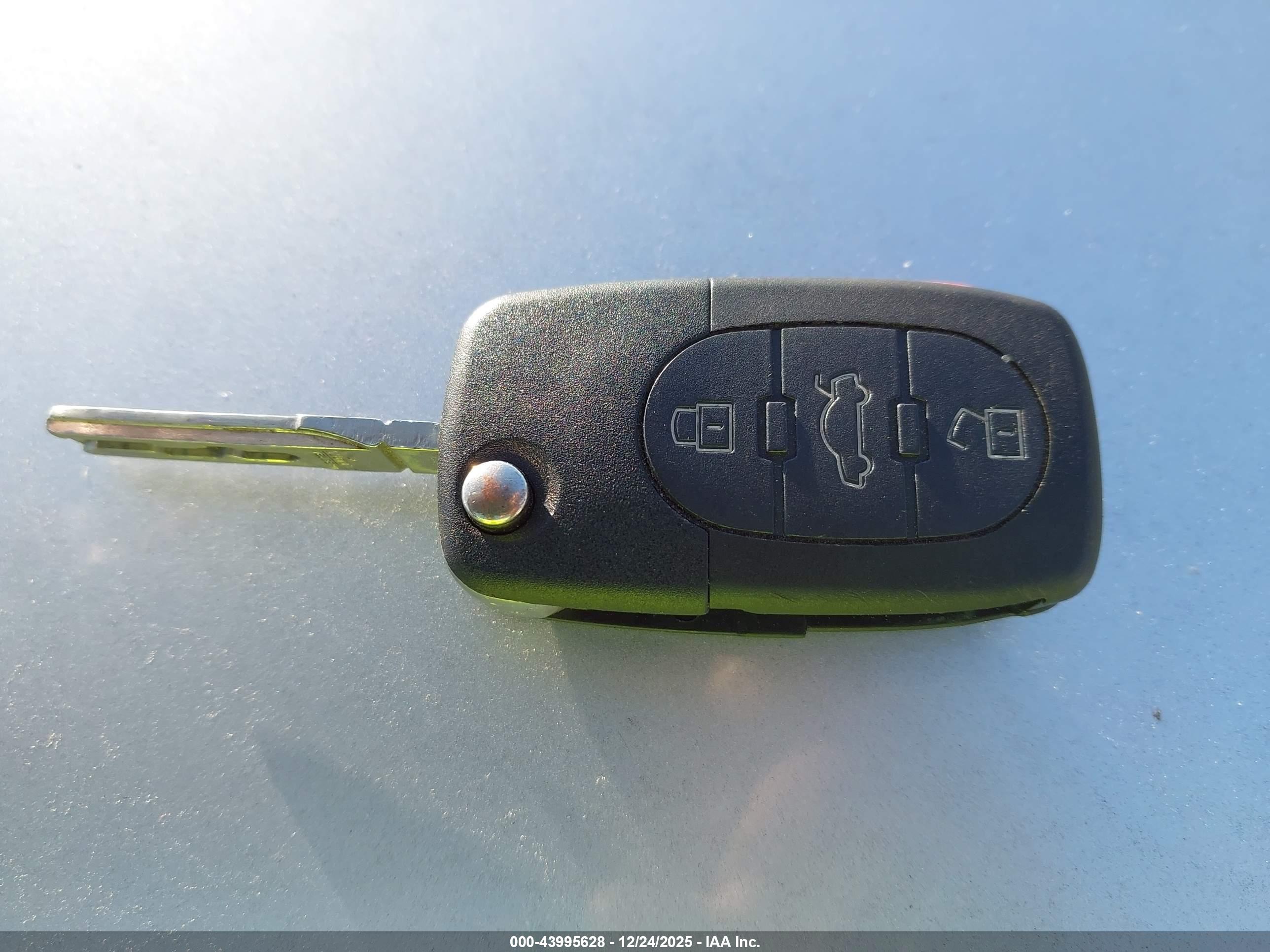 AUDI TT image 11