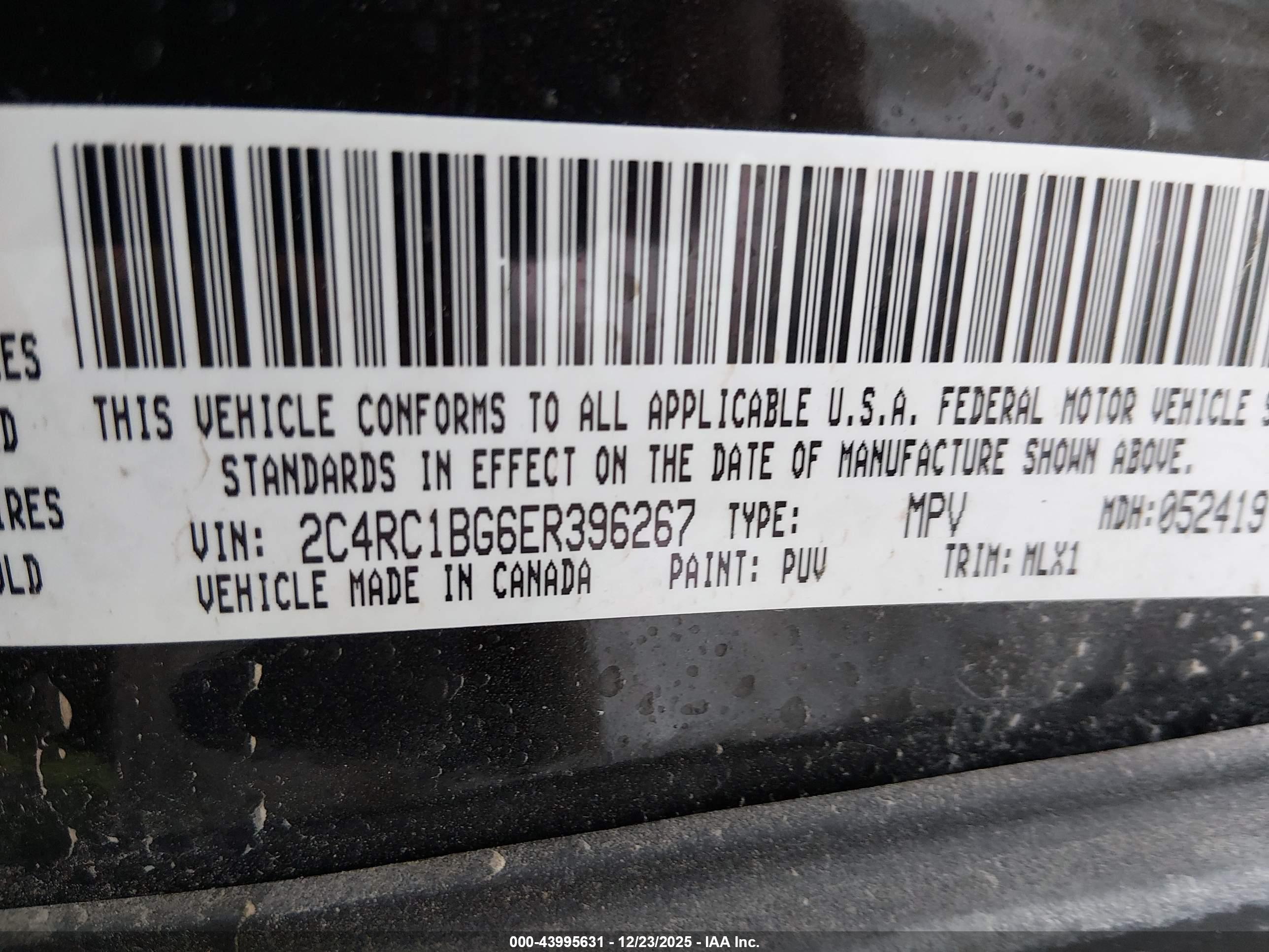 CHRYSLER TOWN image 9