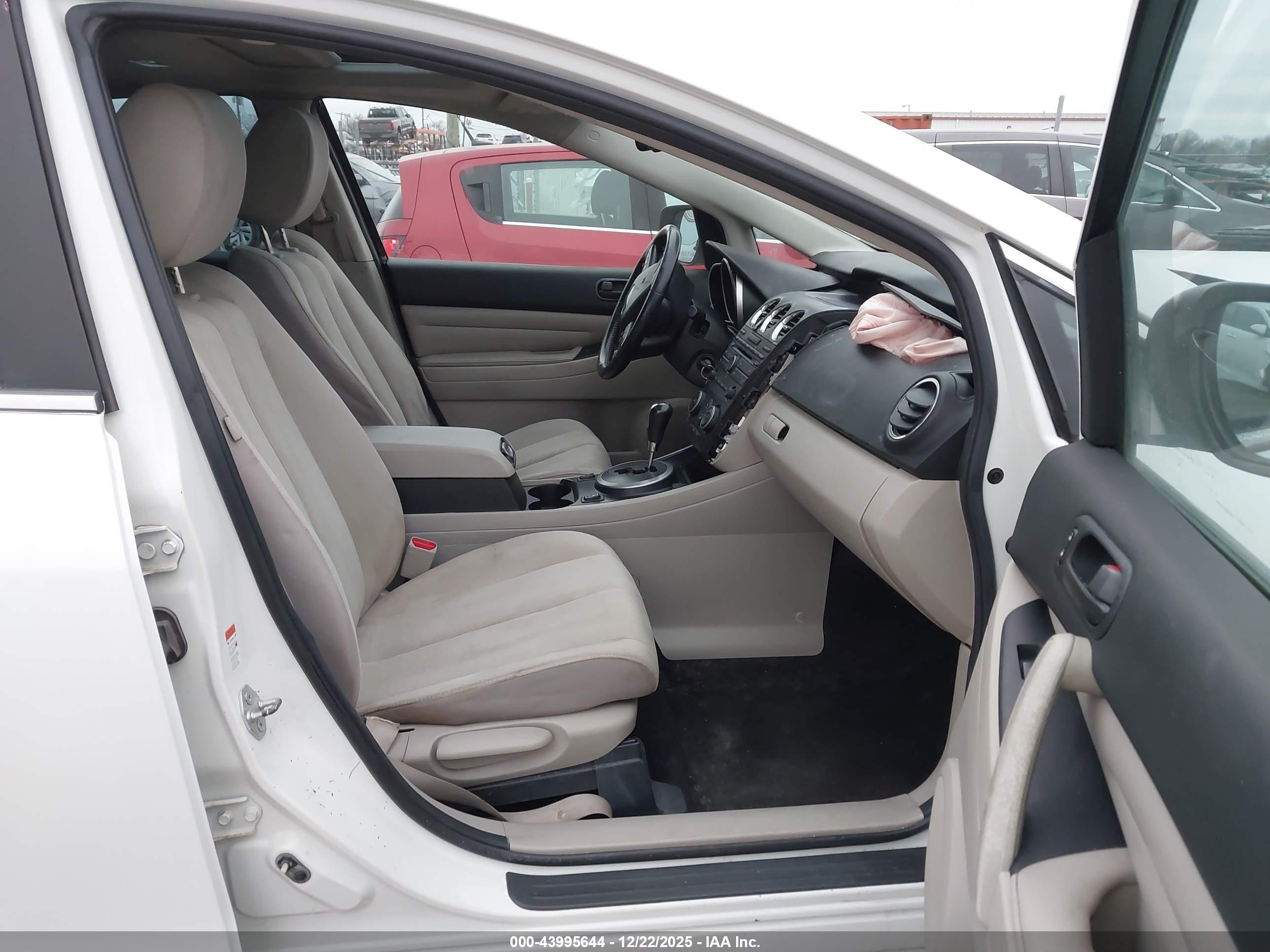 MAZDA CX-7 image 5