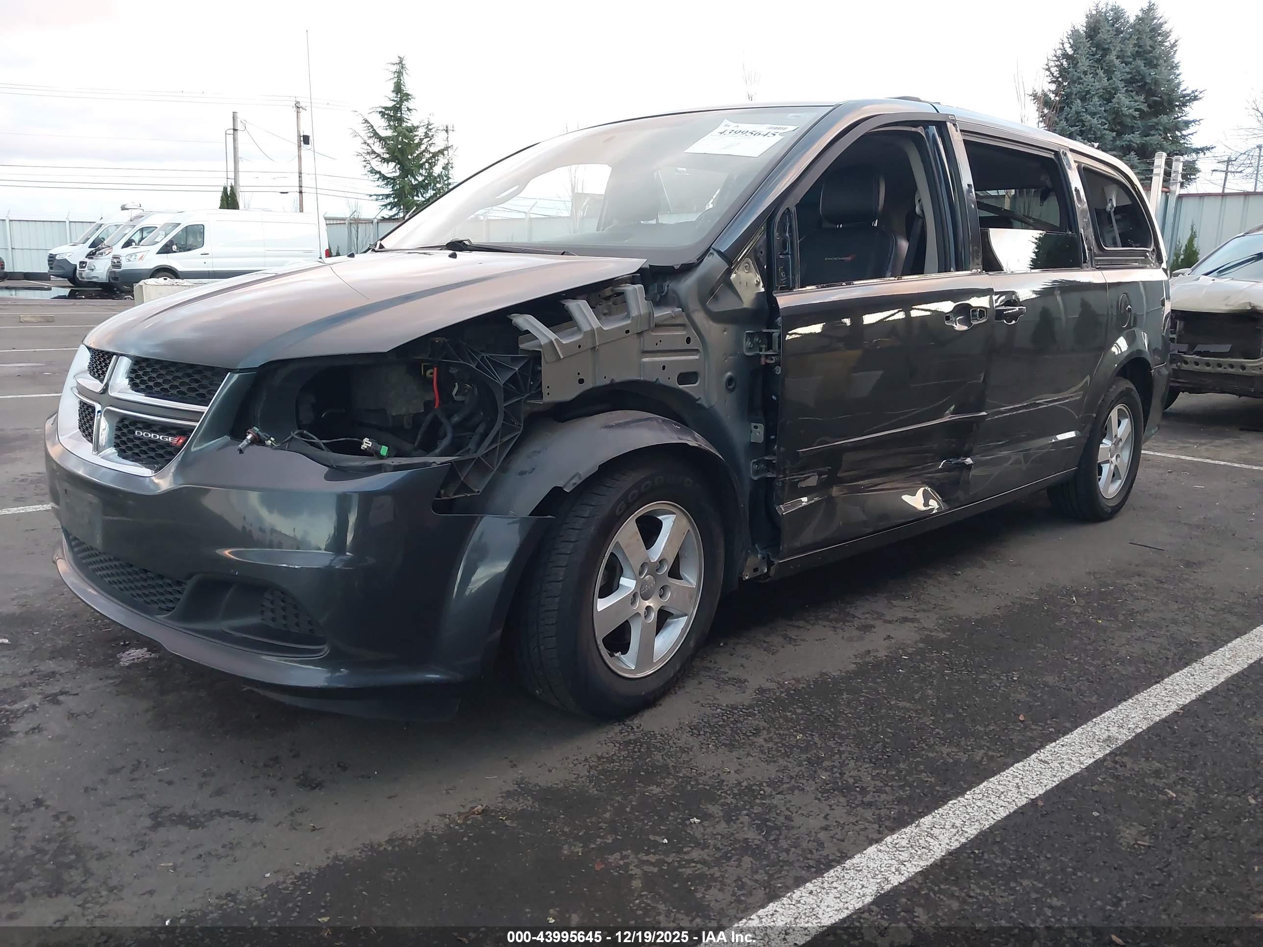 DODGE GRAND image 2