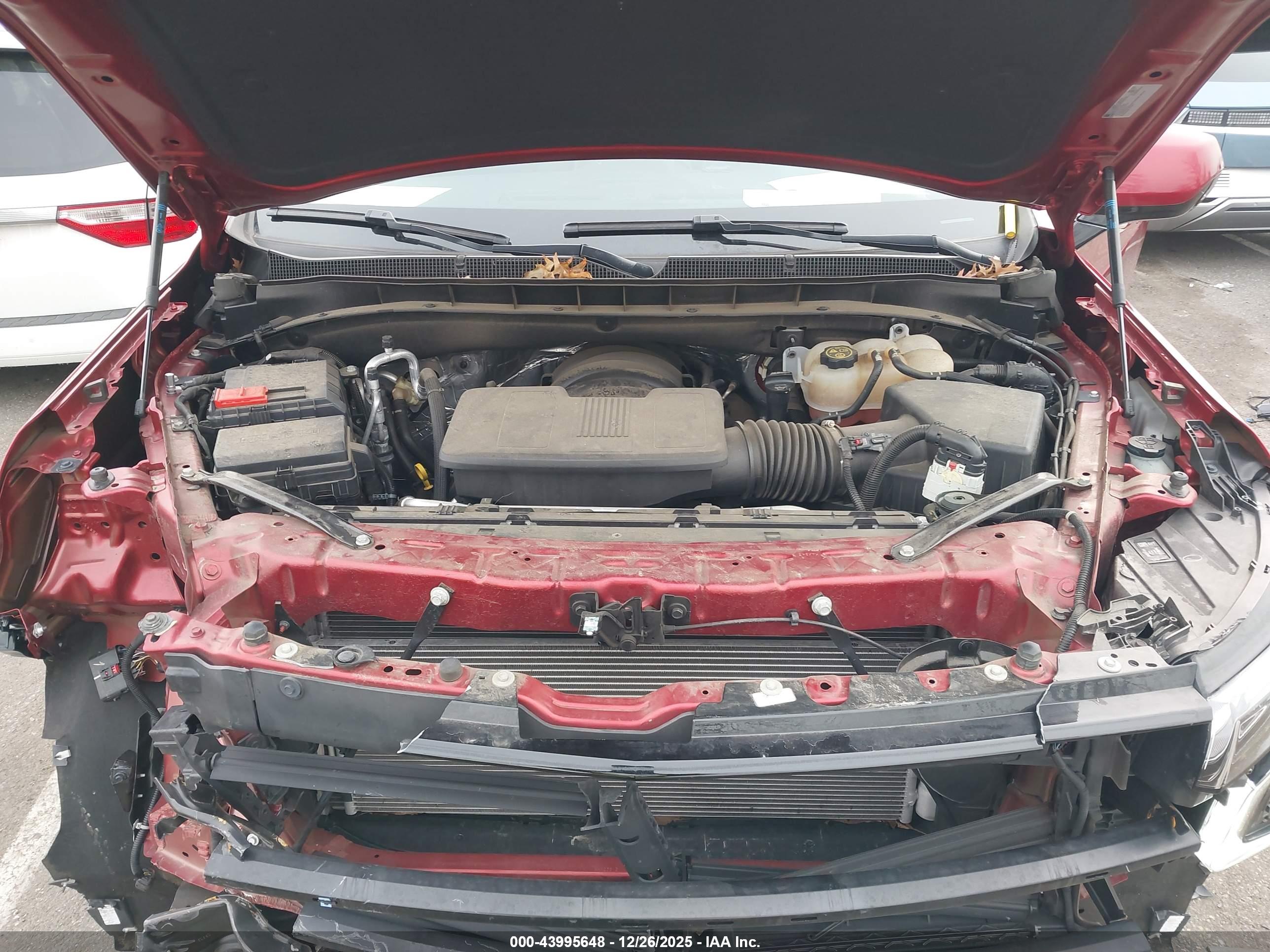 CHEVROLET TAHOE image 10