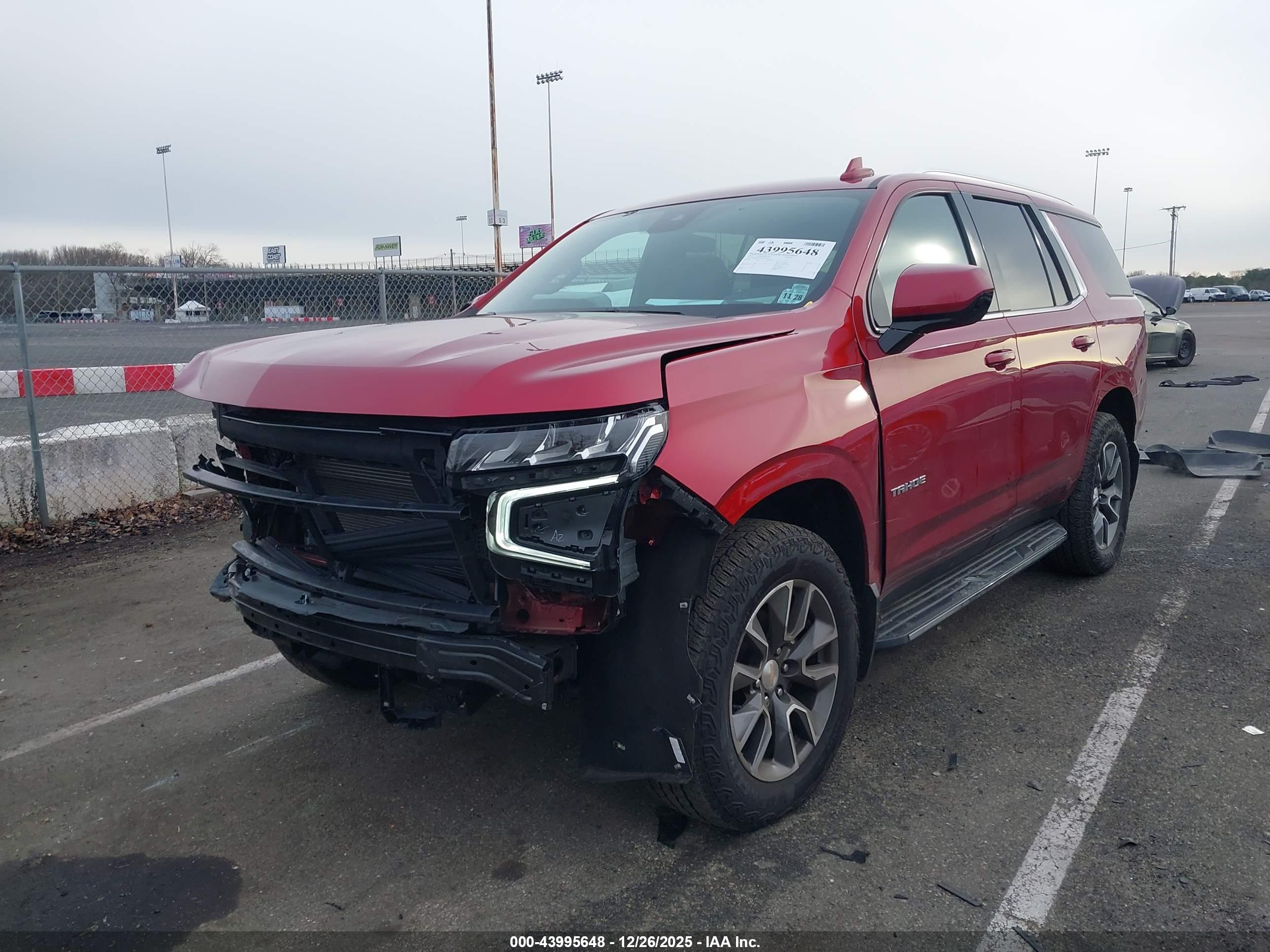 CHEVROLET TAHOE image 2