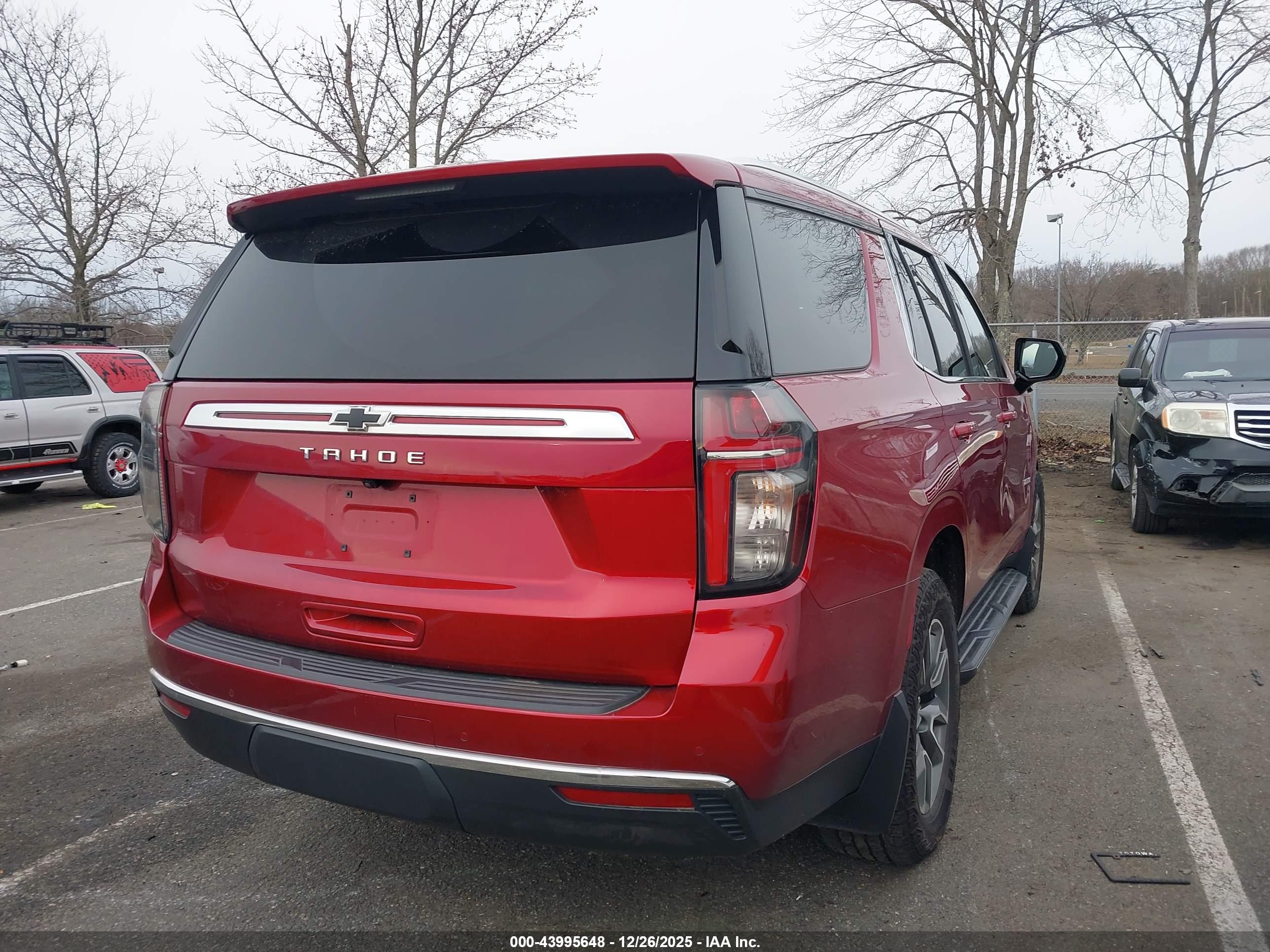 CHEVROLET TAHOE image 4