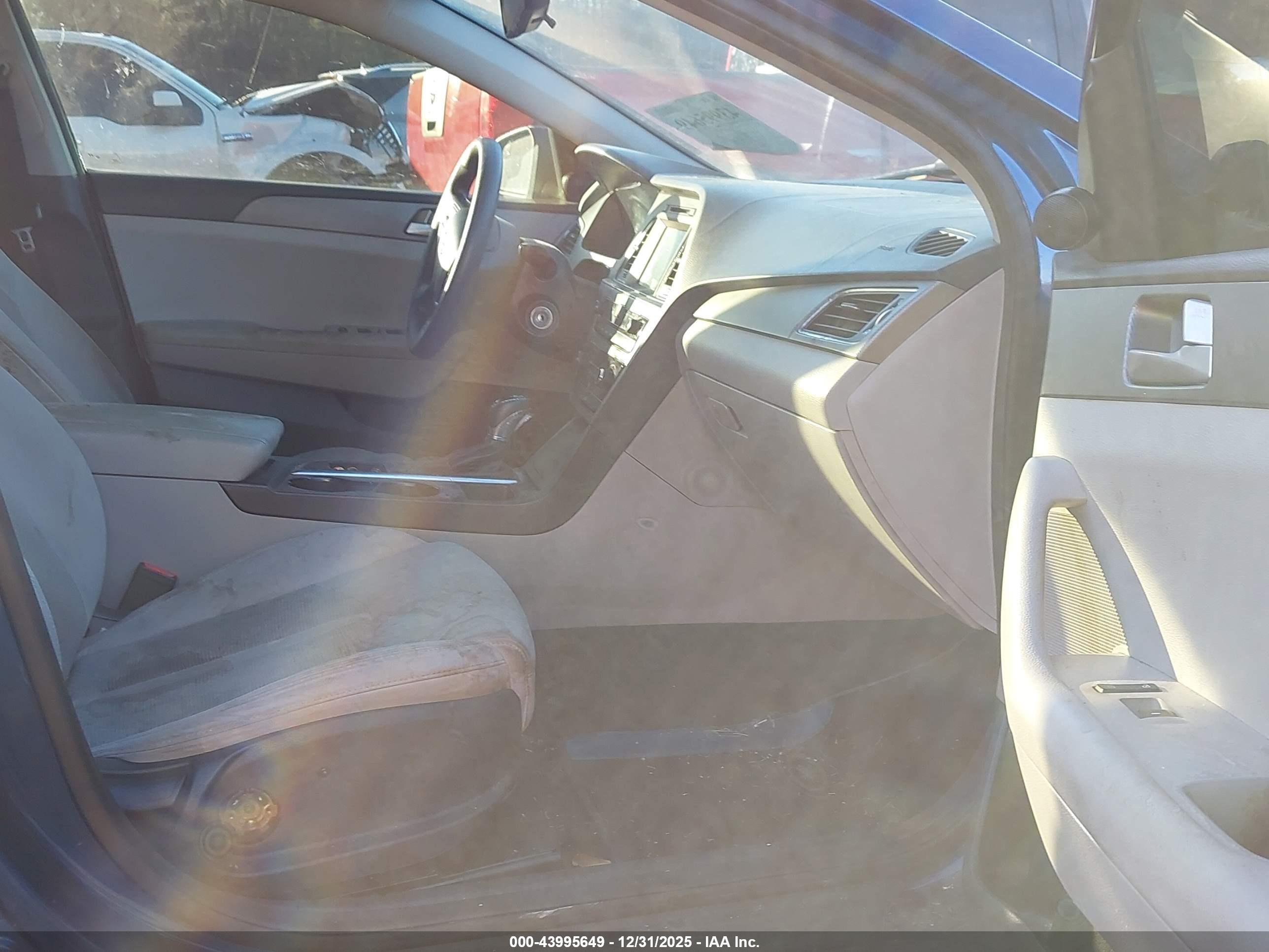 HYUNDAI SONATA image 5