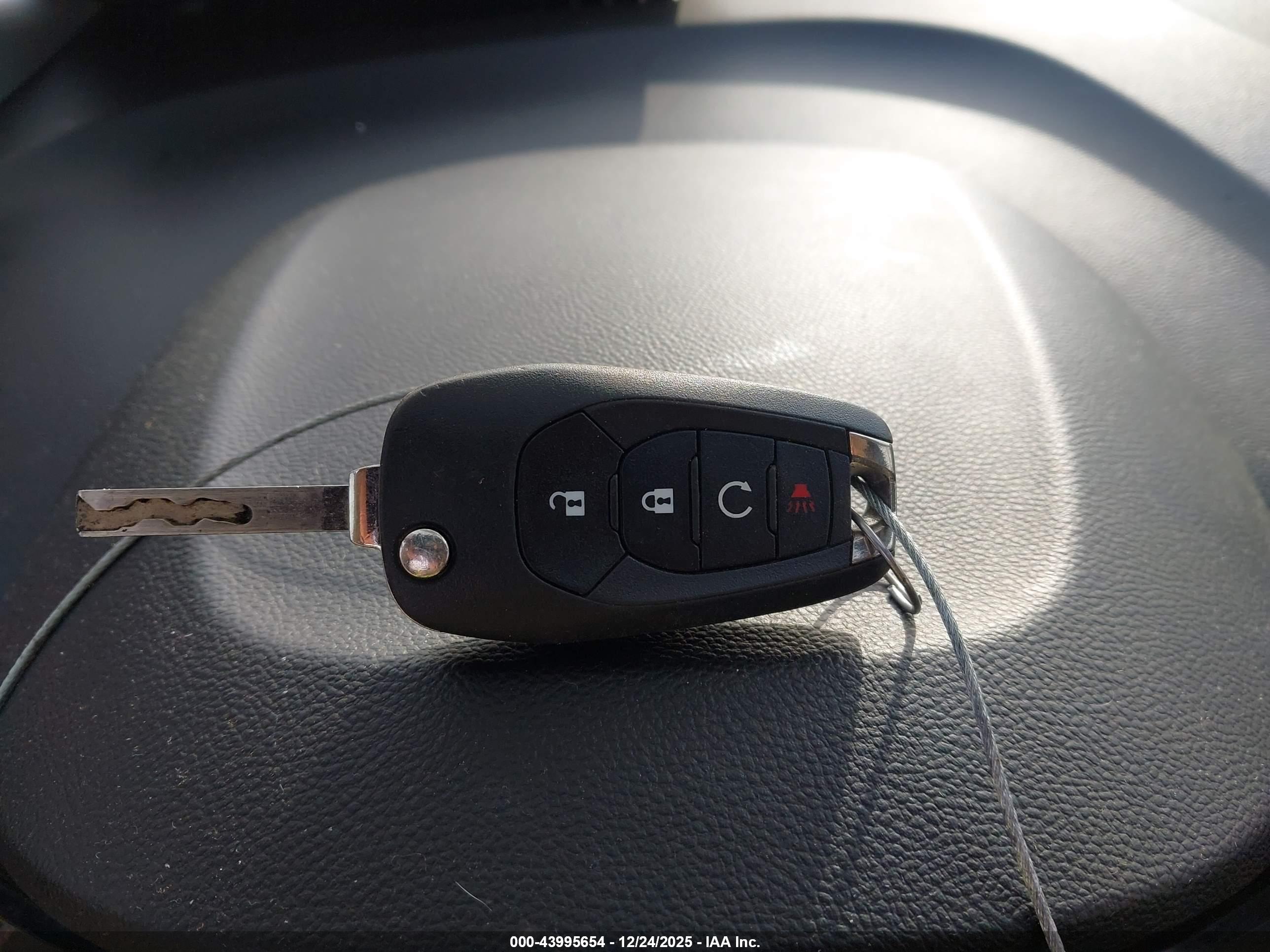 CHEVROLET TRAX image 11