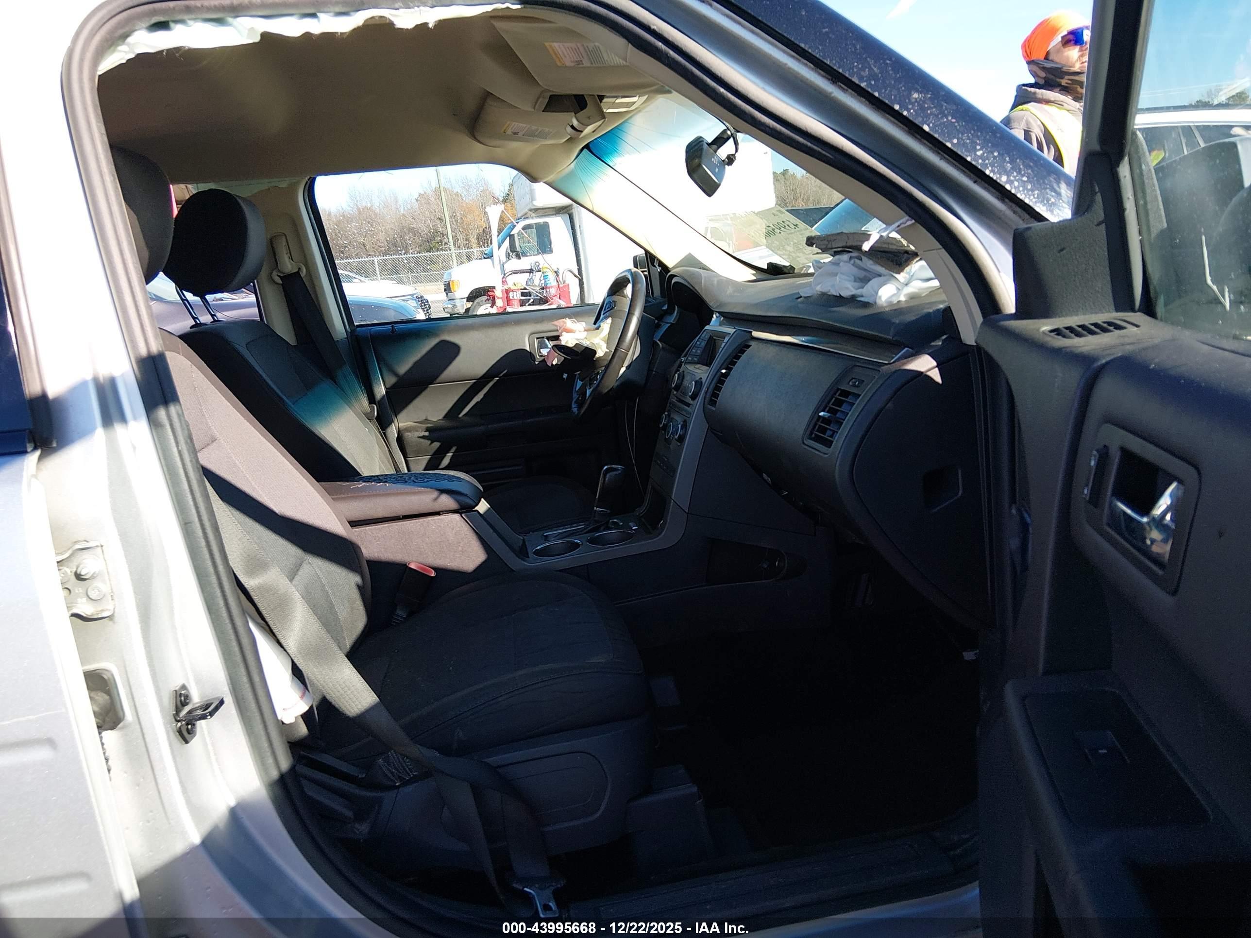FORD FLEX image 5