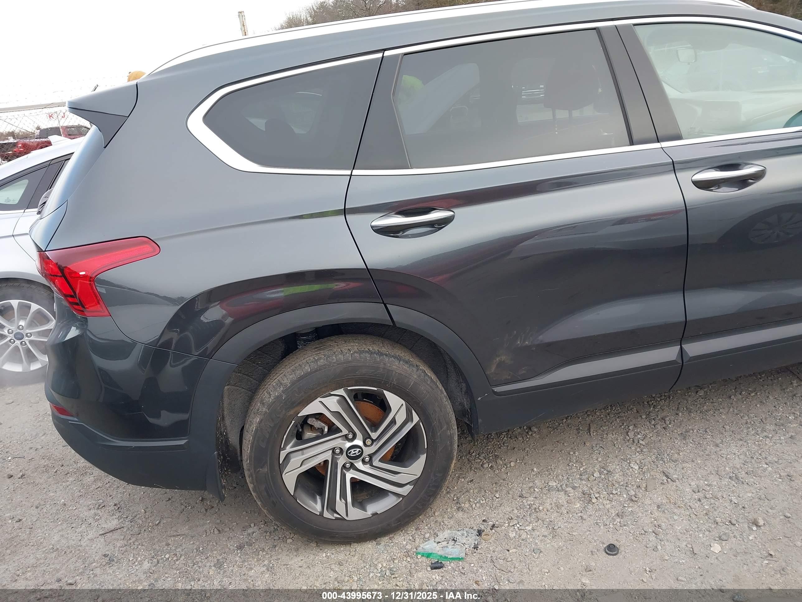 HYUNDAI SANTA image 4