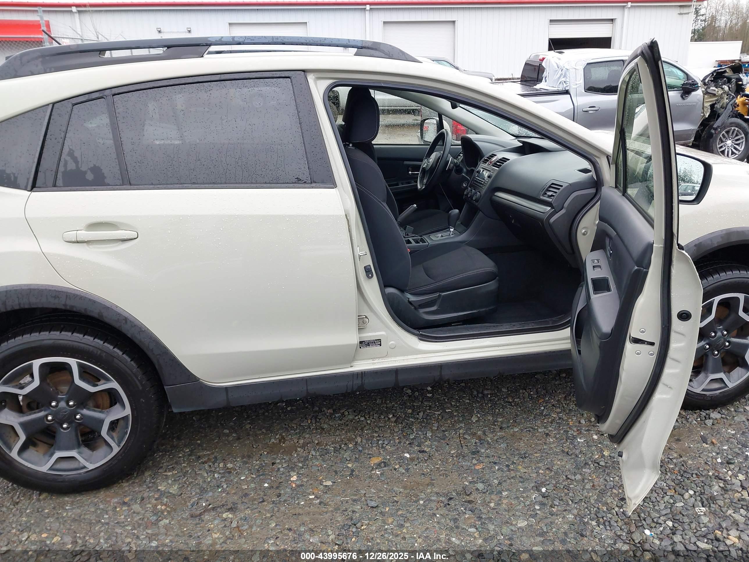 SUBARU XV image 5