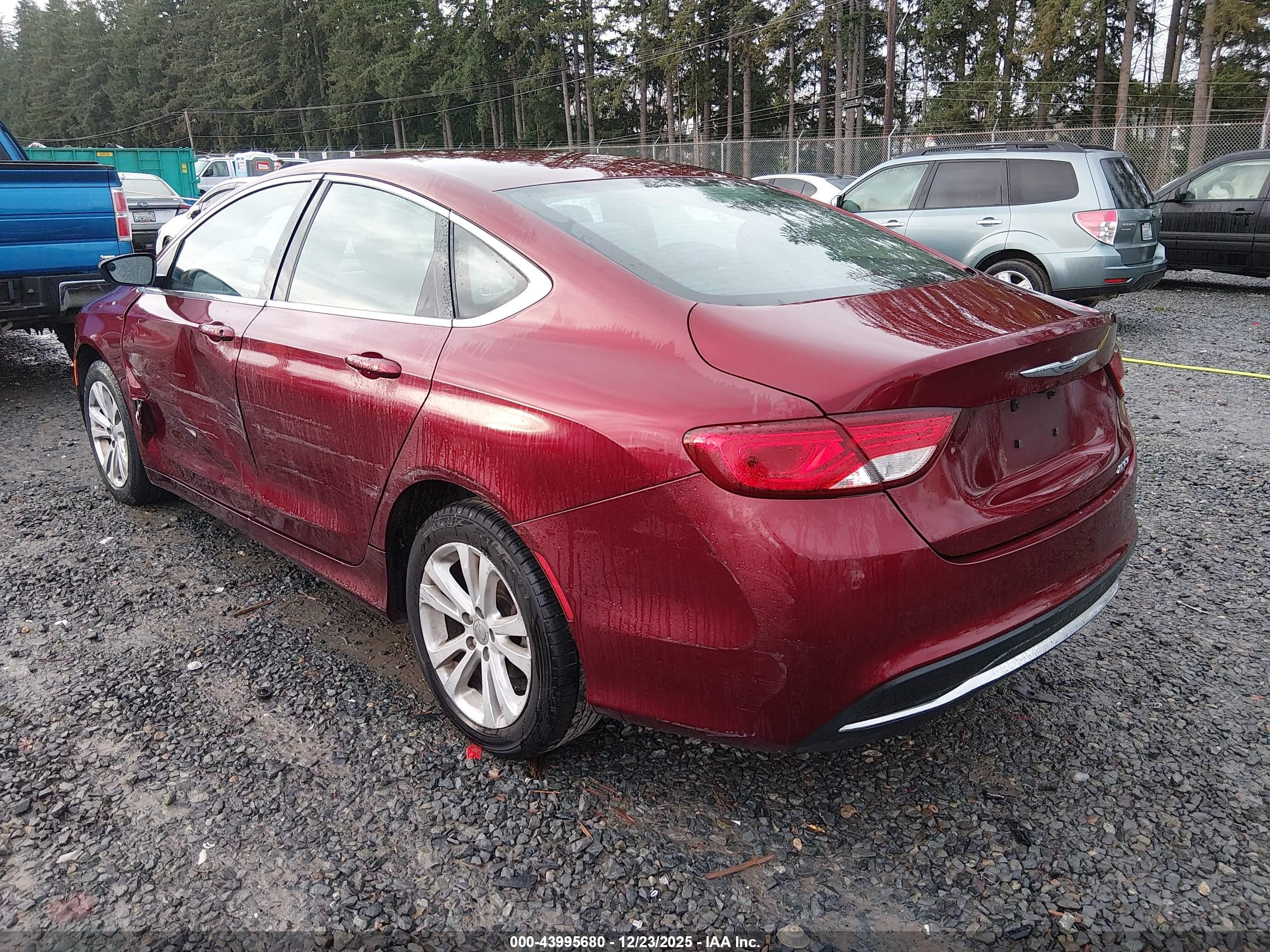 CHRYSLER 200 image 3