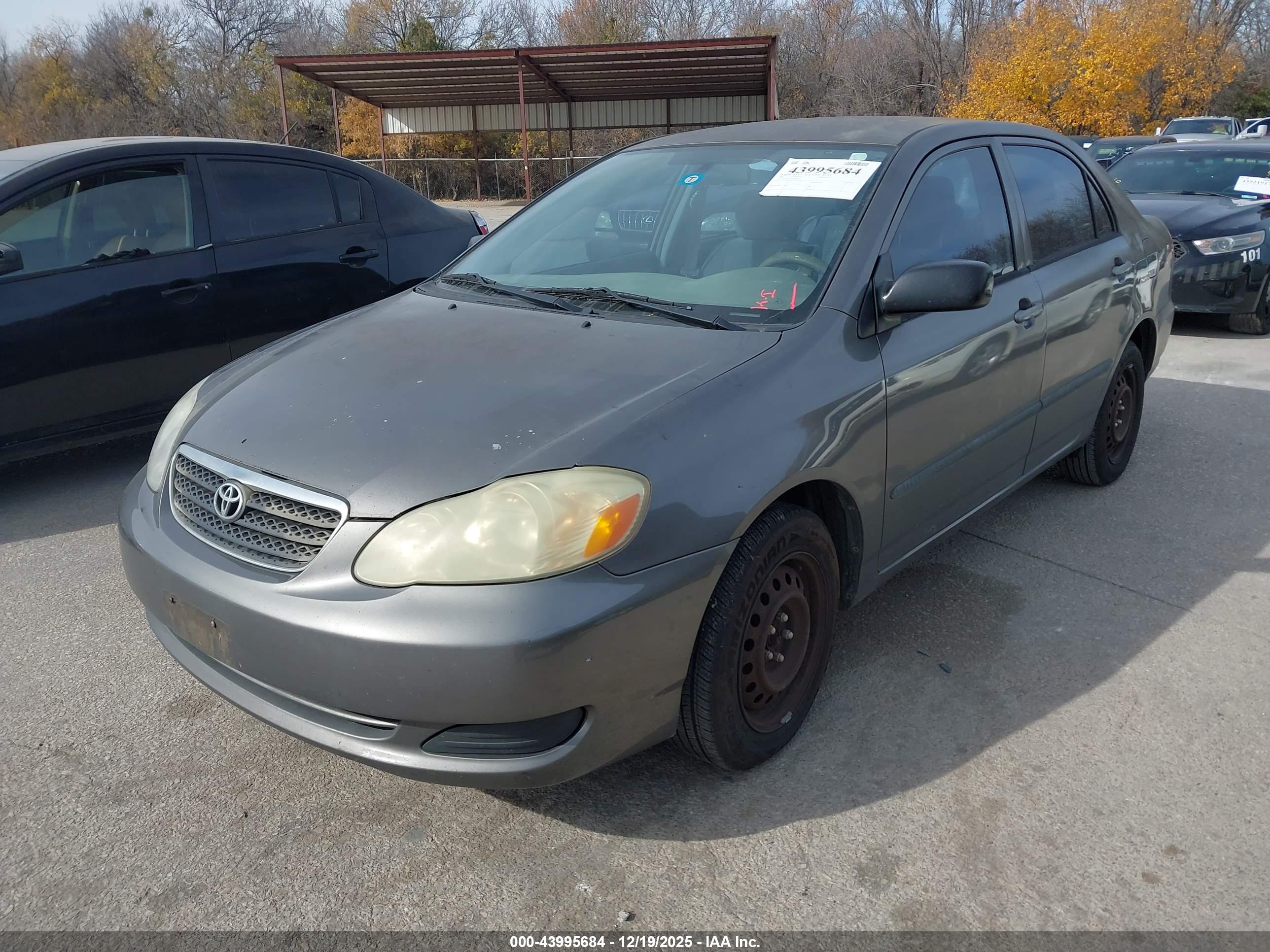 TOYOTA COROLLA image 2