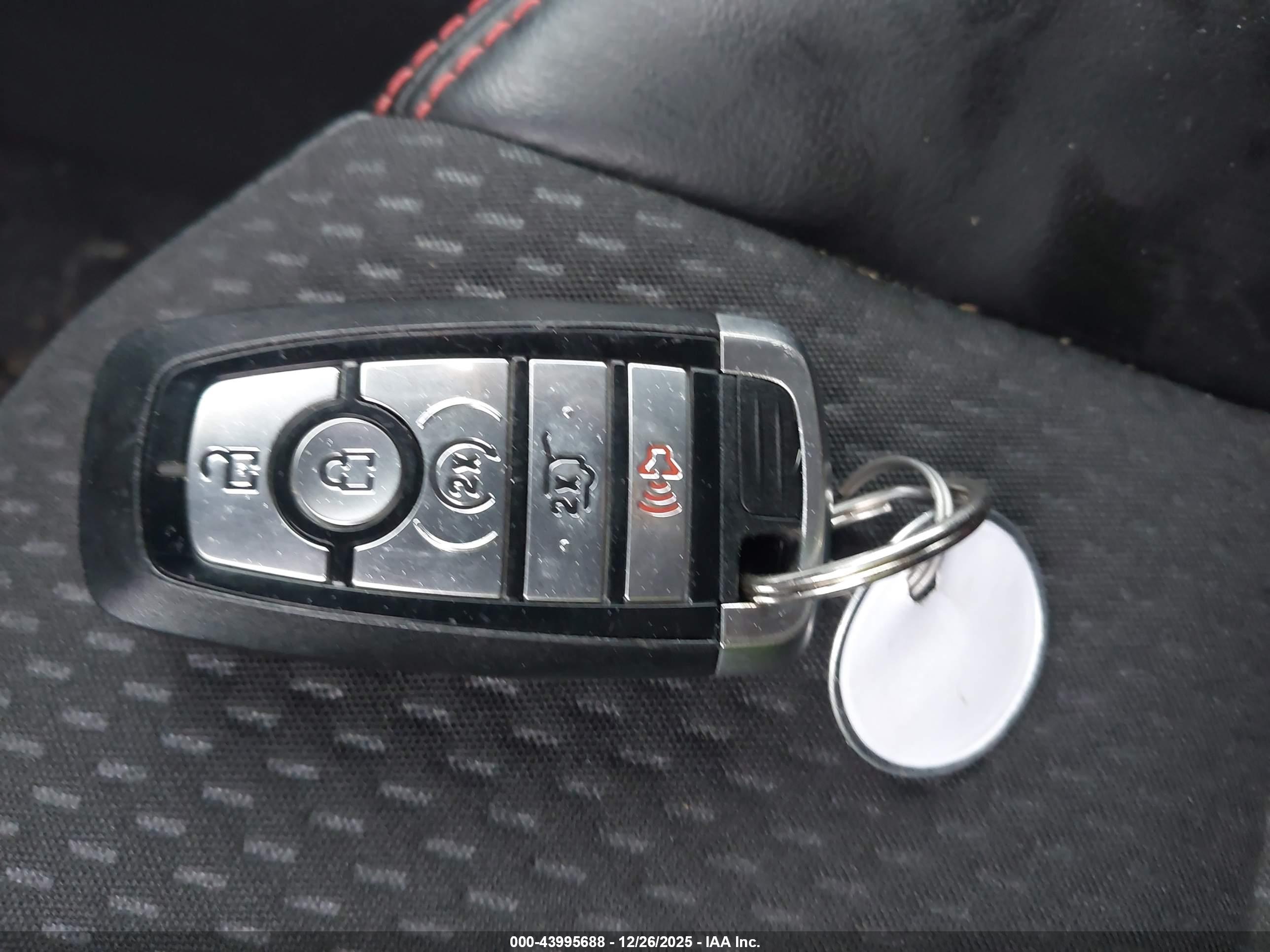 FORD ESCAPE image 11