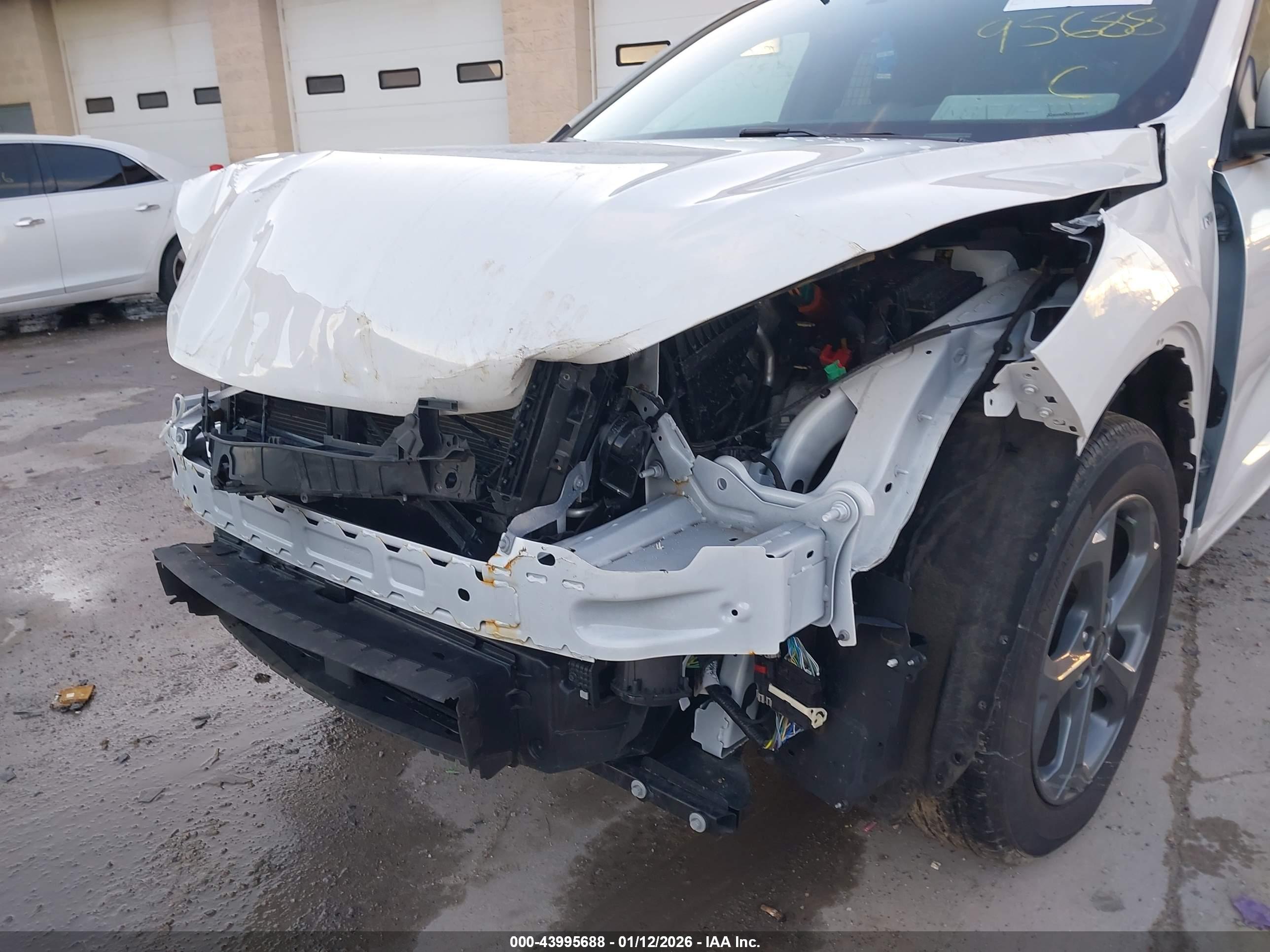 FORD ESCAPE image 6