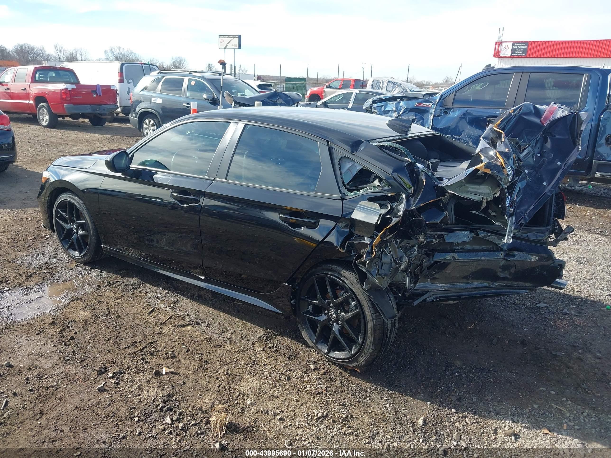 HONDA CIVIC image 3