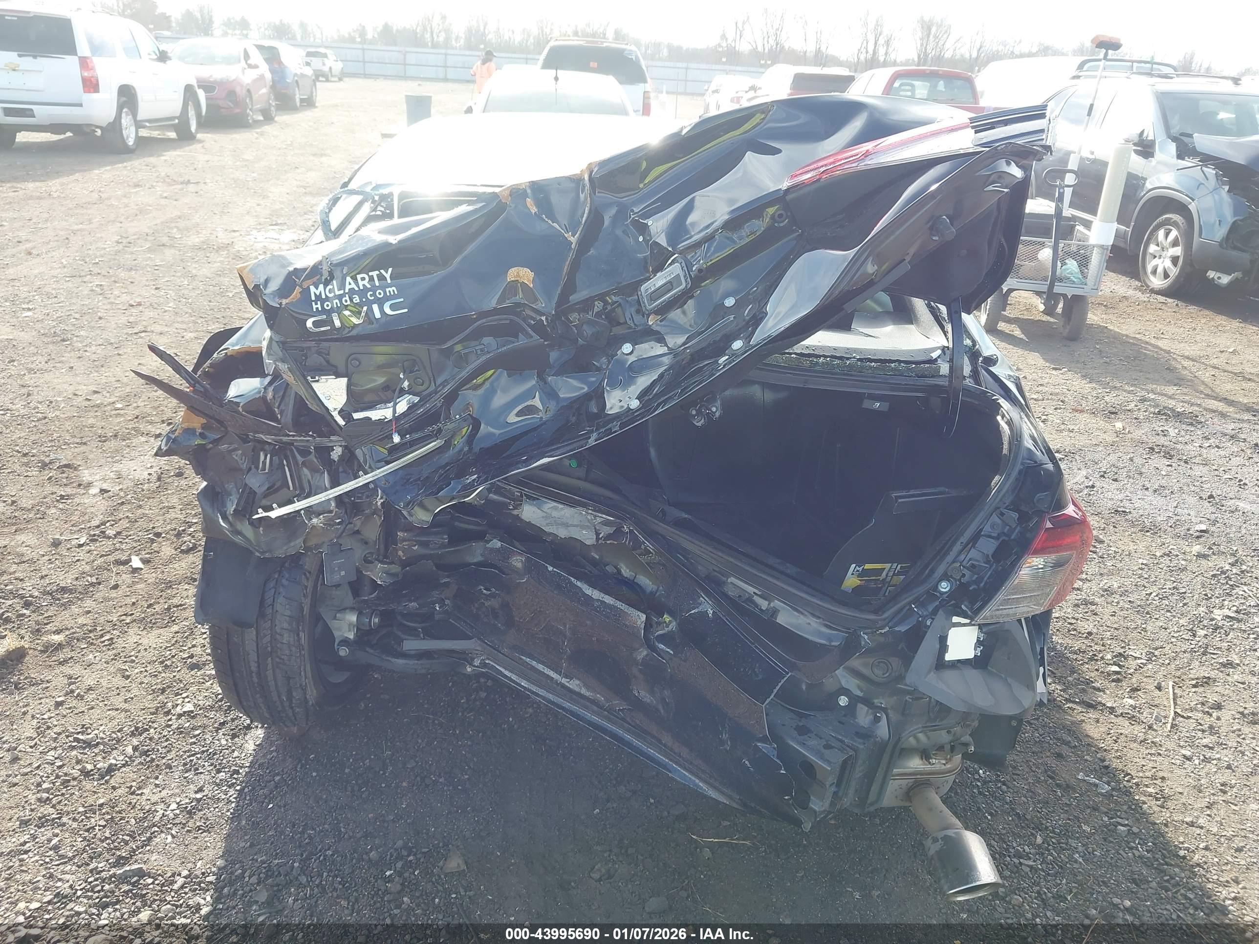 HONDA CIVIC image 6