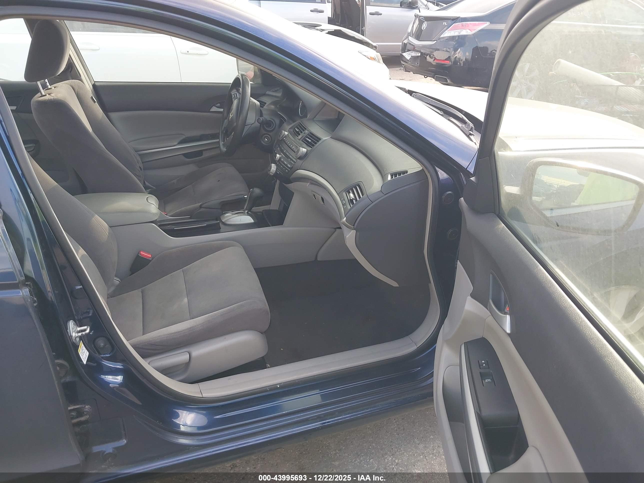 HONDA ACCORD image 5