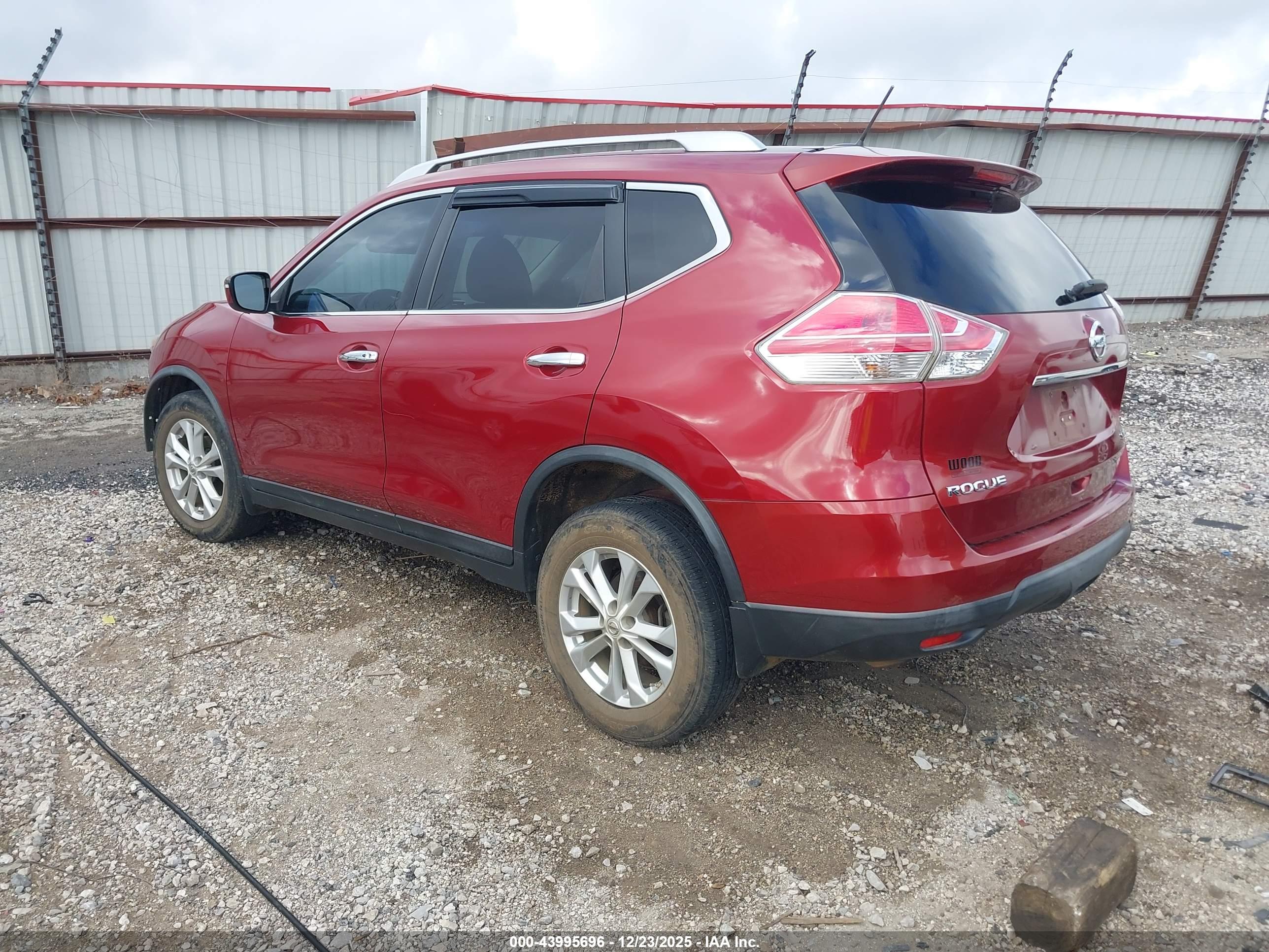 NISSAN ROGUE image 3