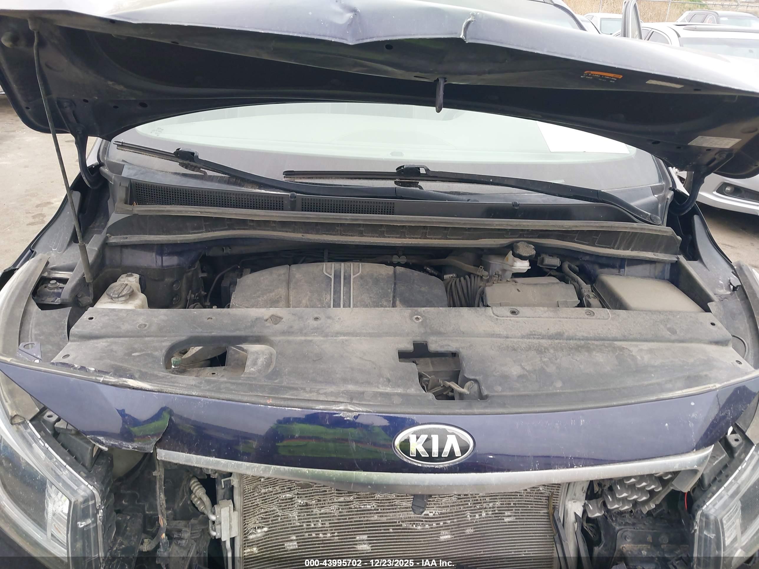 KIA SEDONA image 10
