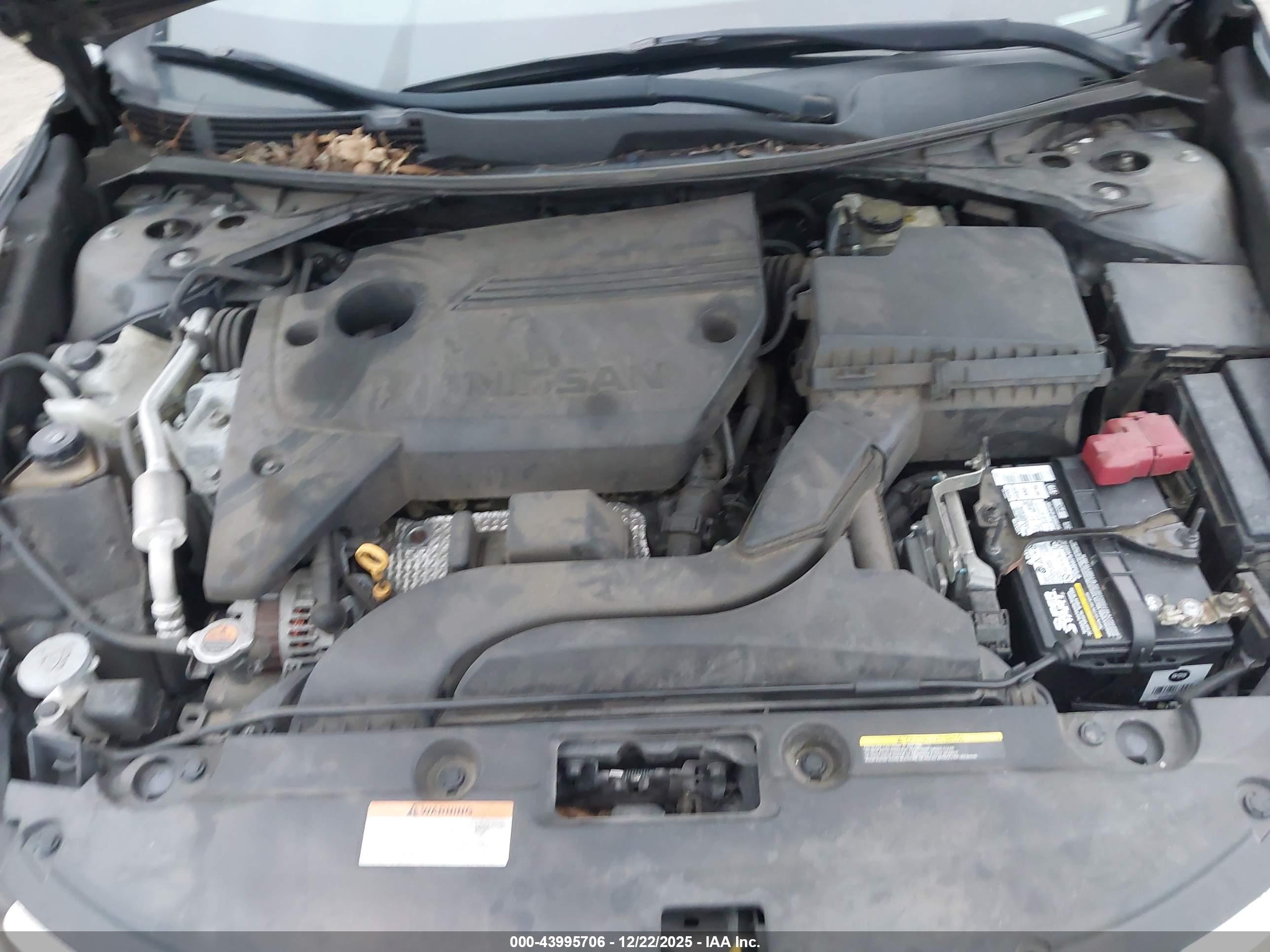 NISSAN ALTIMA image 10