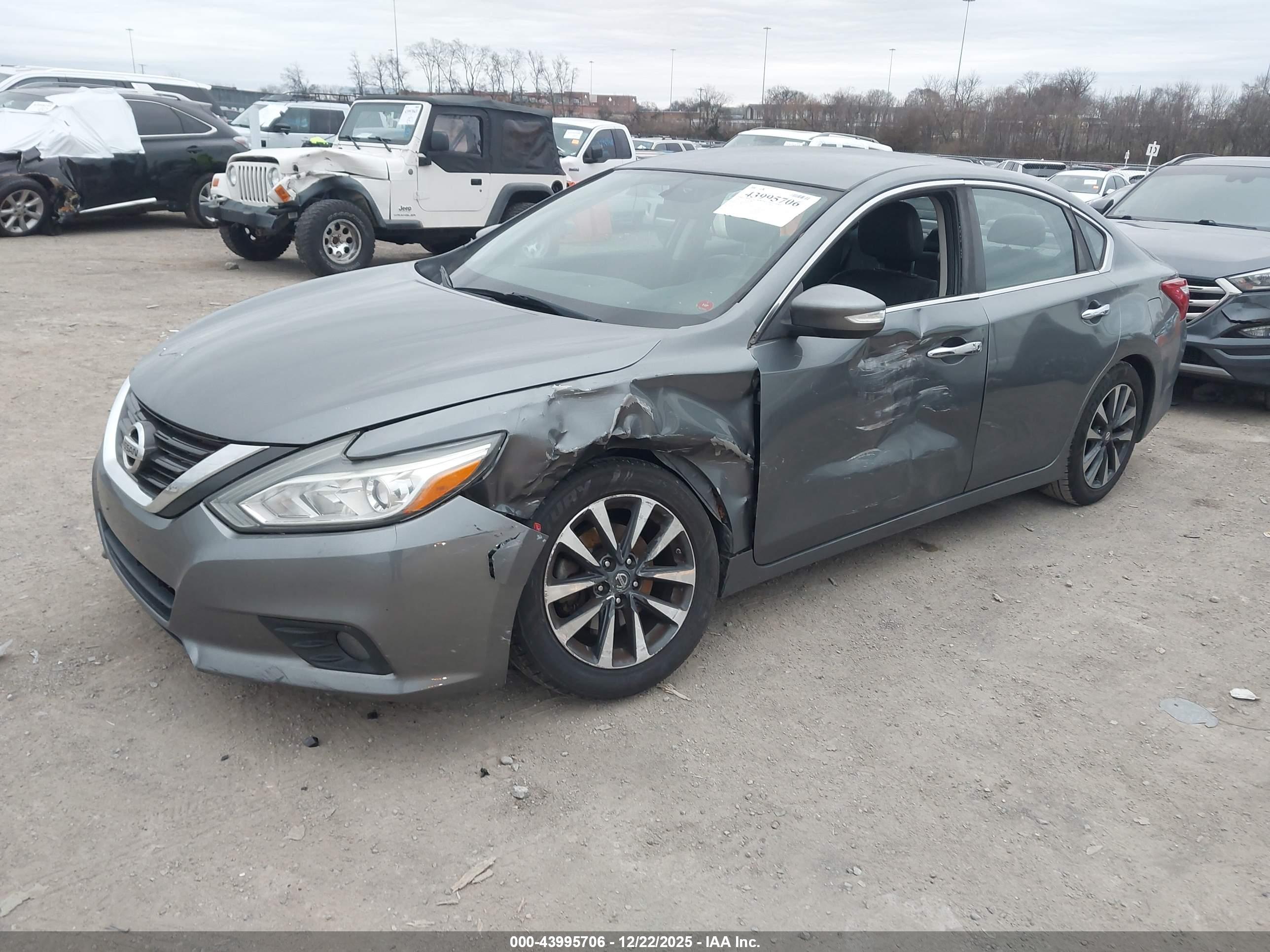 NISSAN ALTIMA image 2