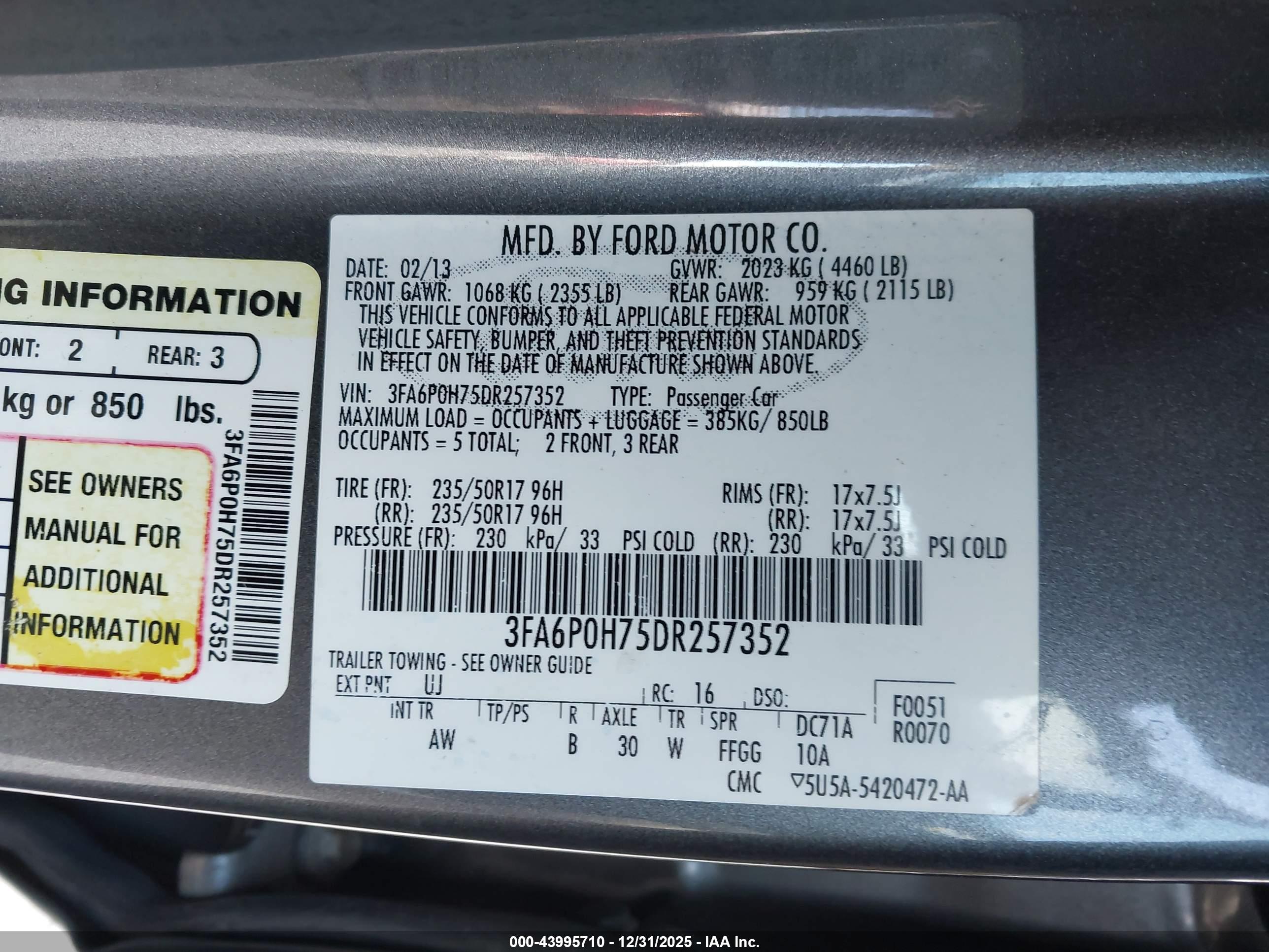 FORD FUSION image 9