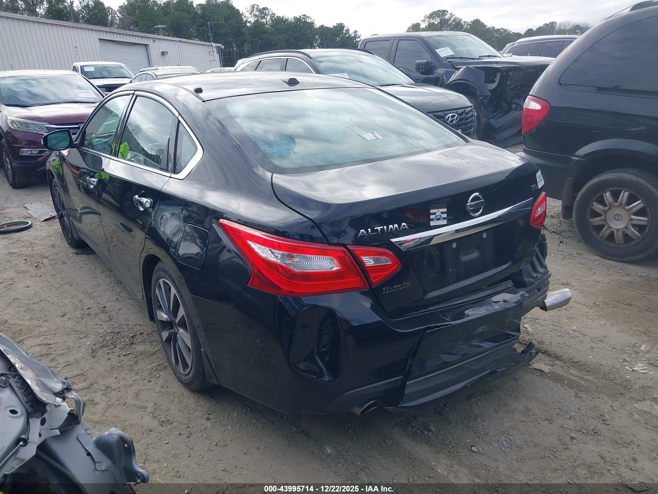 NISSAN ALTIMA image 3
