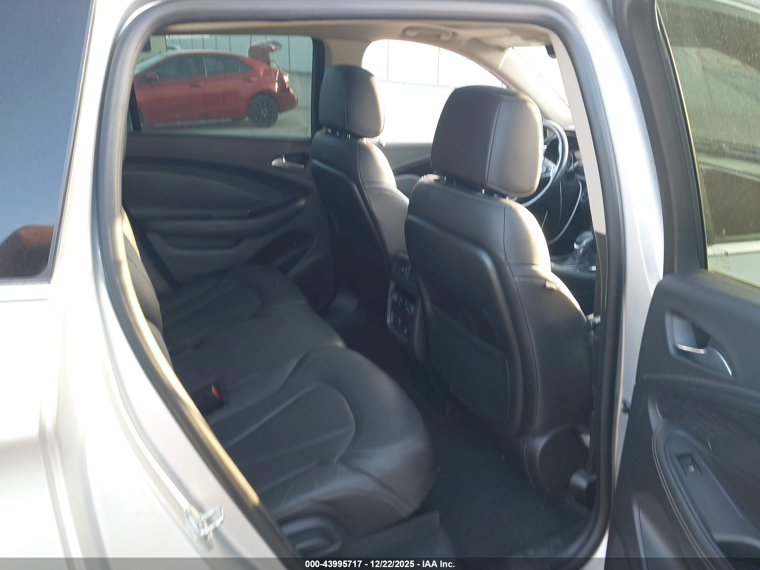 BUICK ENVISION image 8